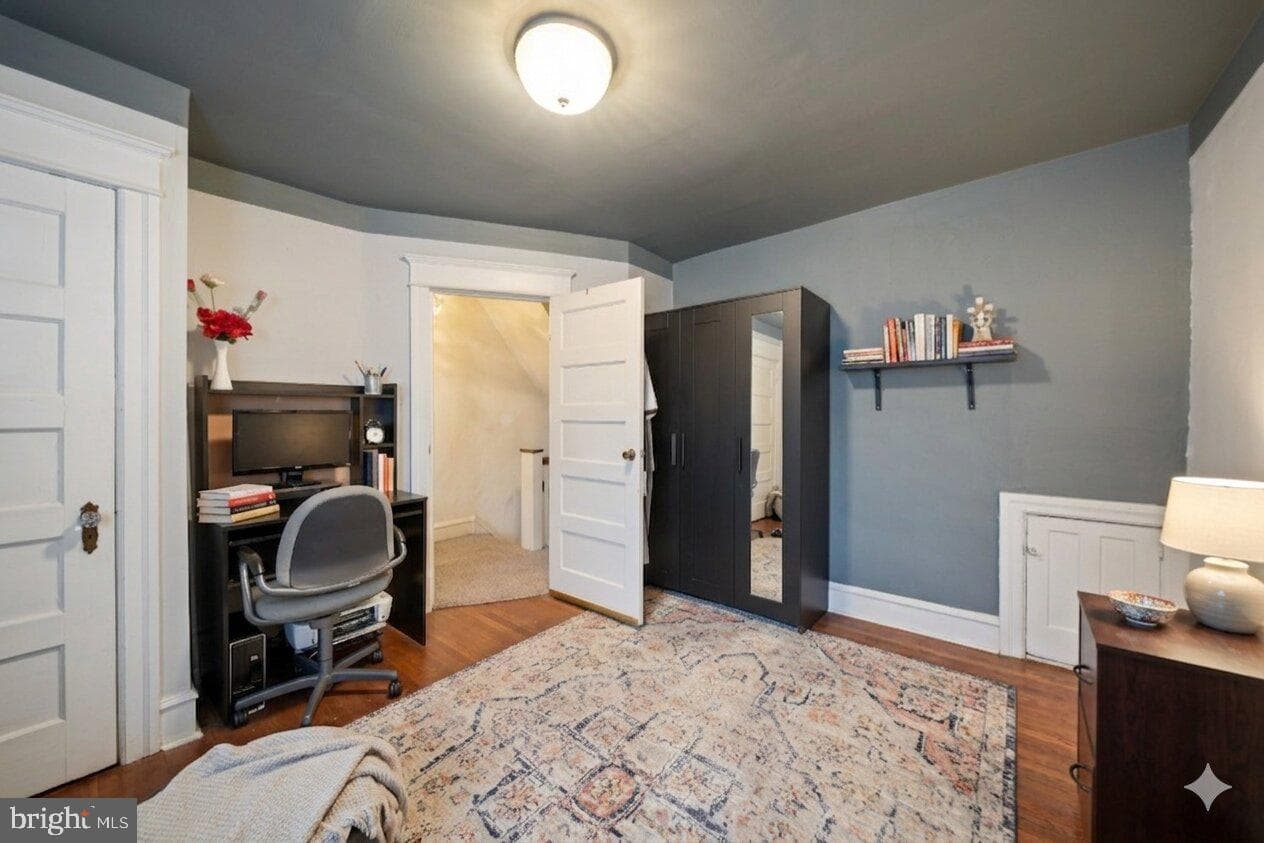 4612 Pulaski Avenue photo 20