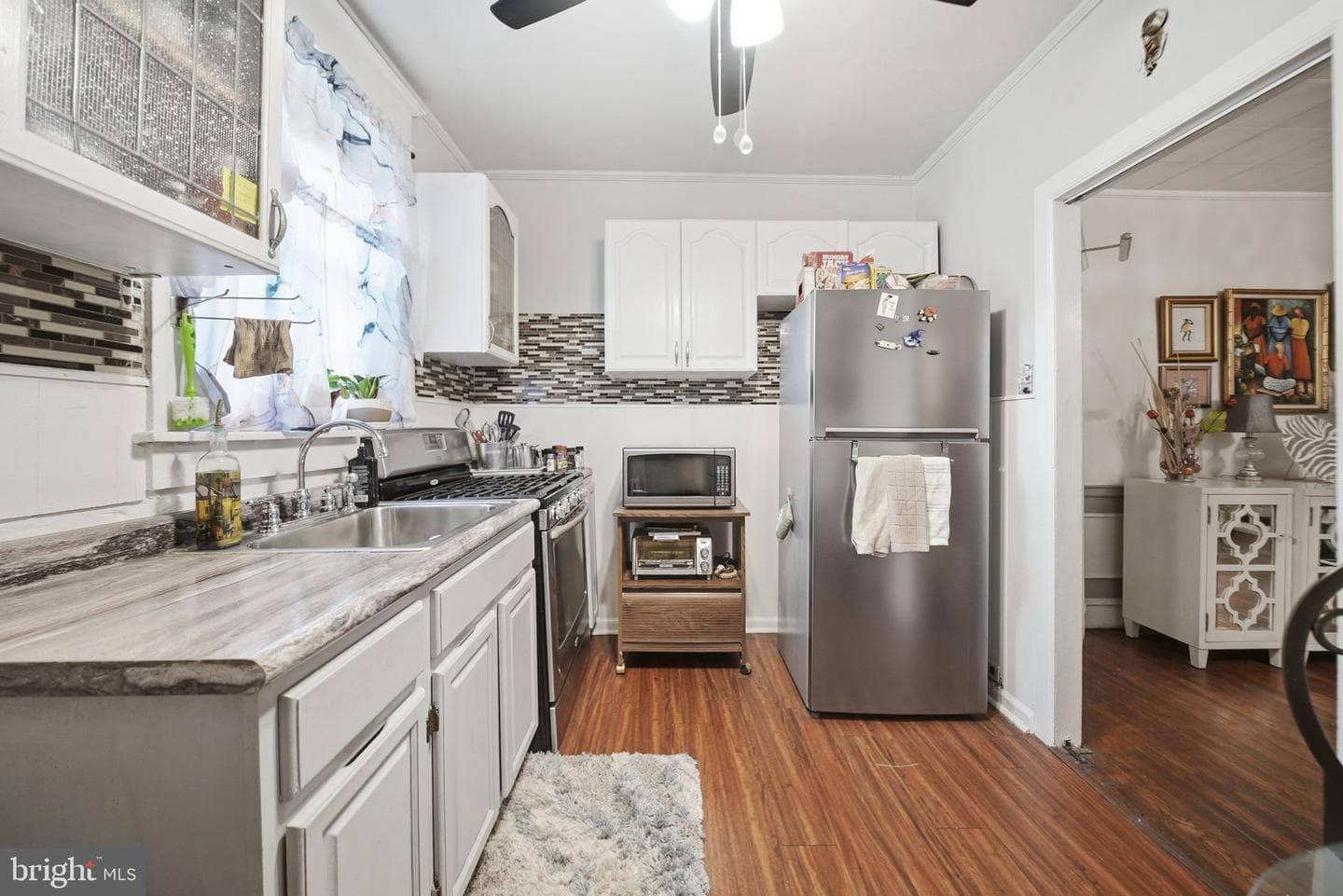4612 Pulaski Avenue photo 3