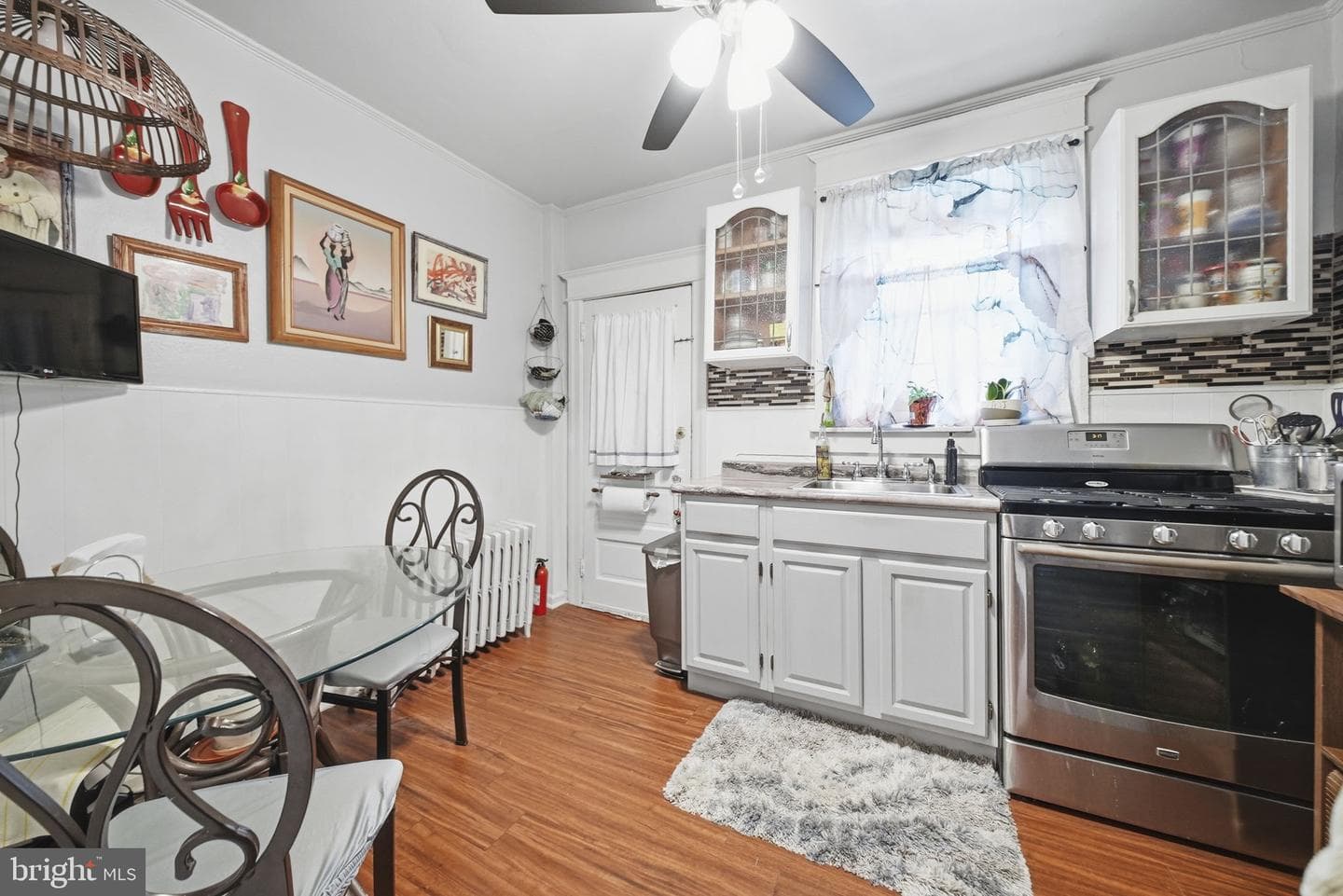 4612 Pulaski Avenue photo 4
