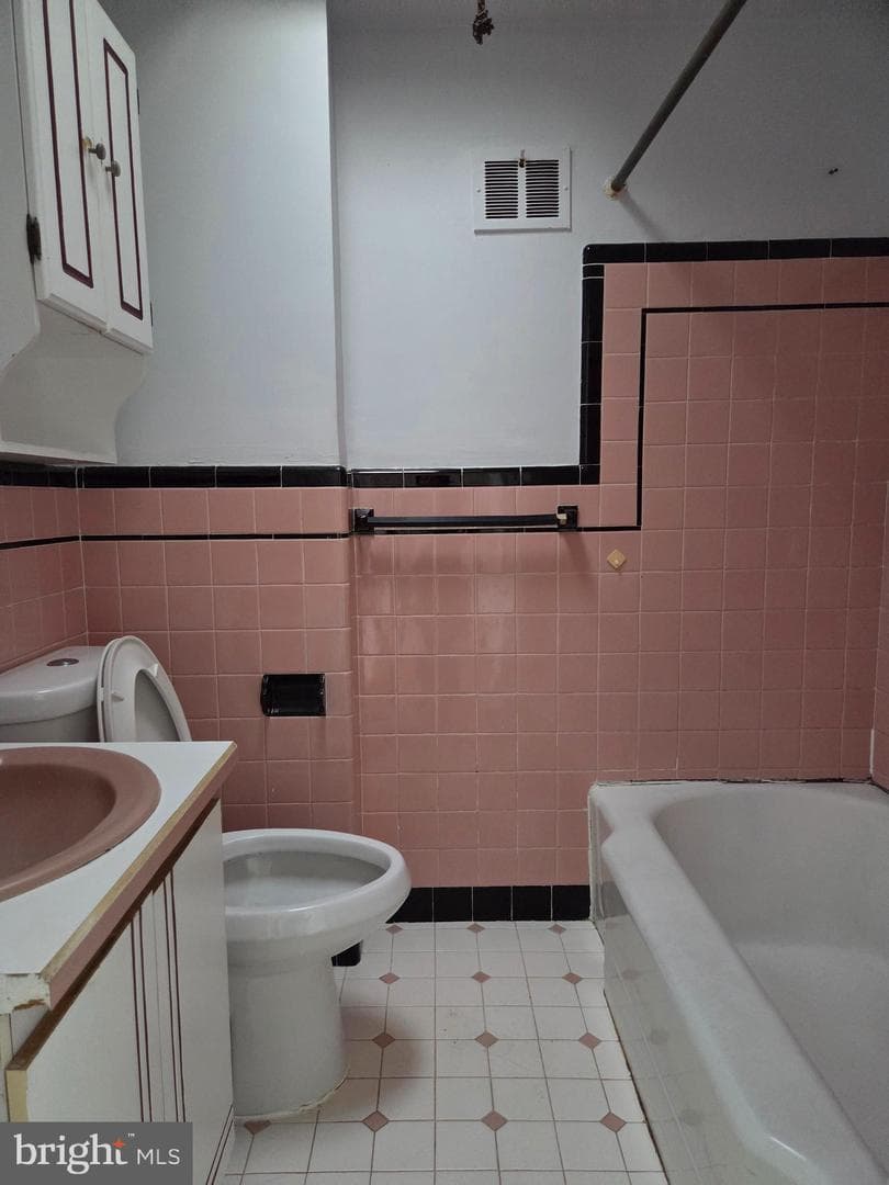 6346 Eastwood Street photo 3