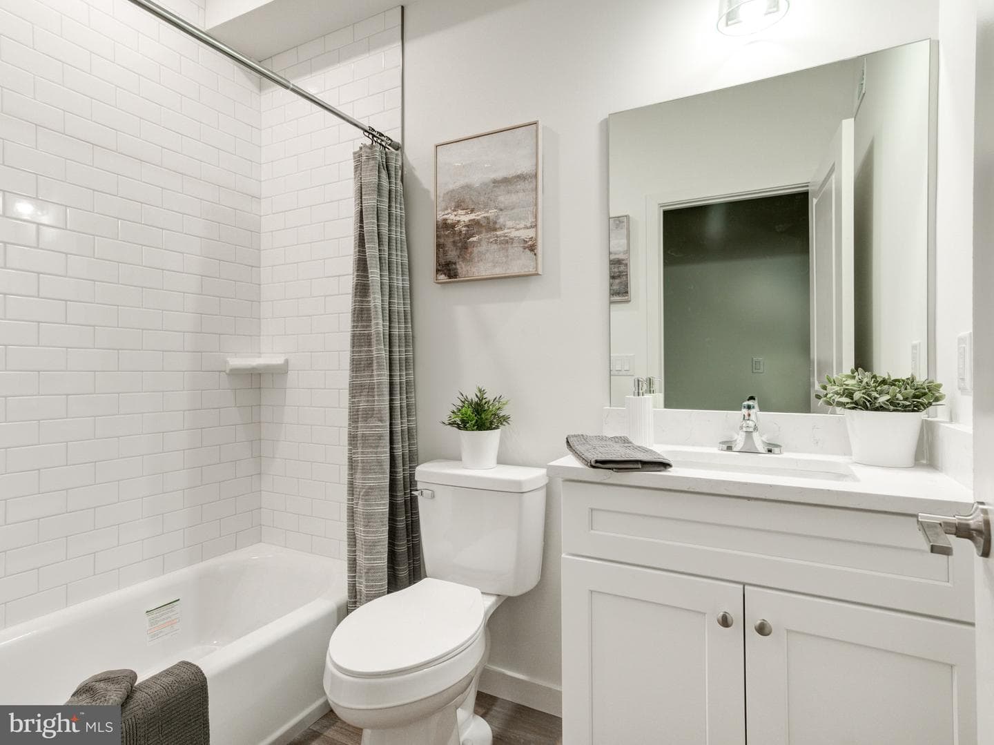 2855 Amber Street photo 14