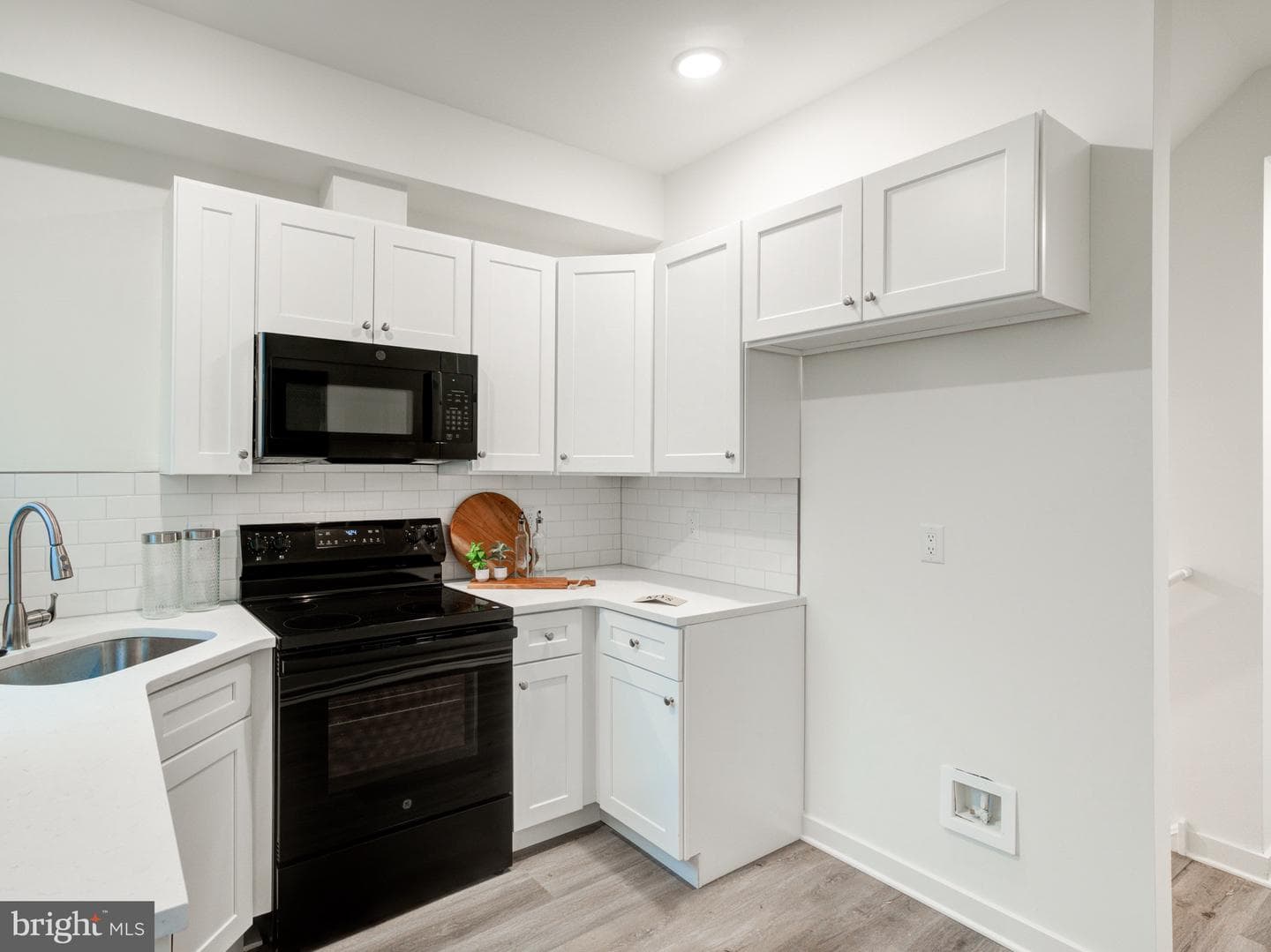 2855 Amber Street photo 22