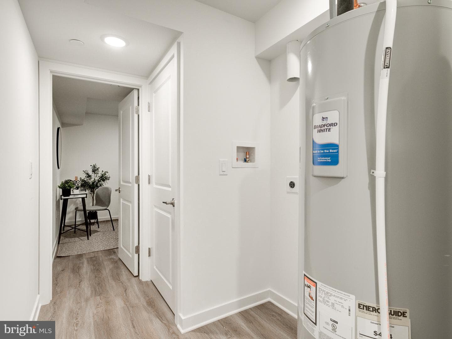 2855 Amber Street photo 25