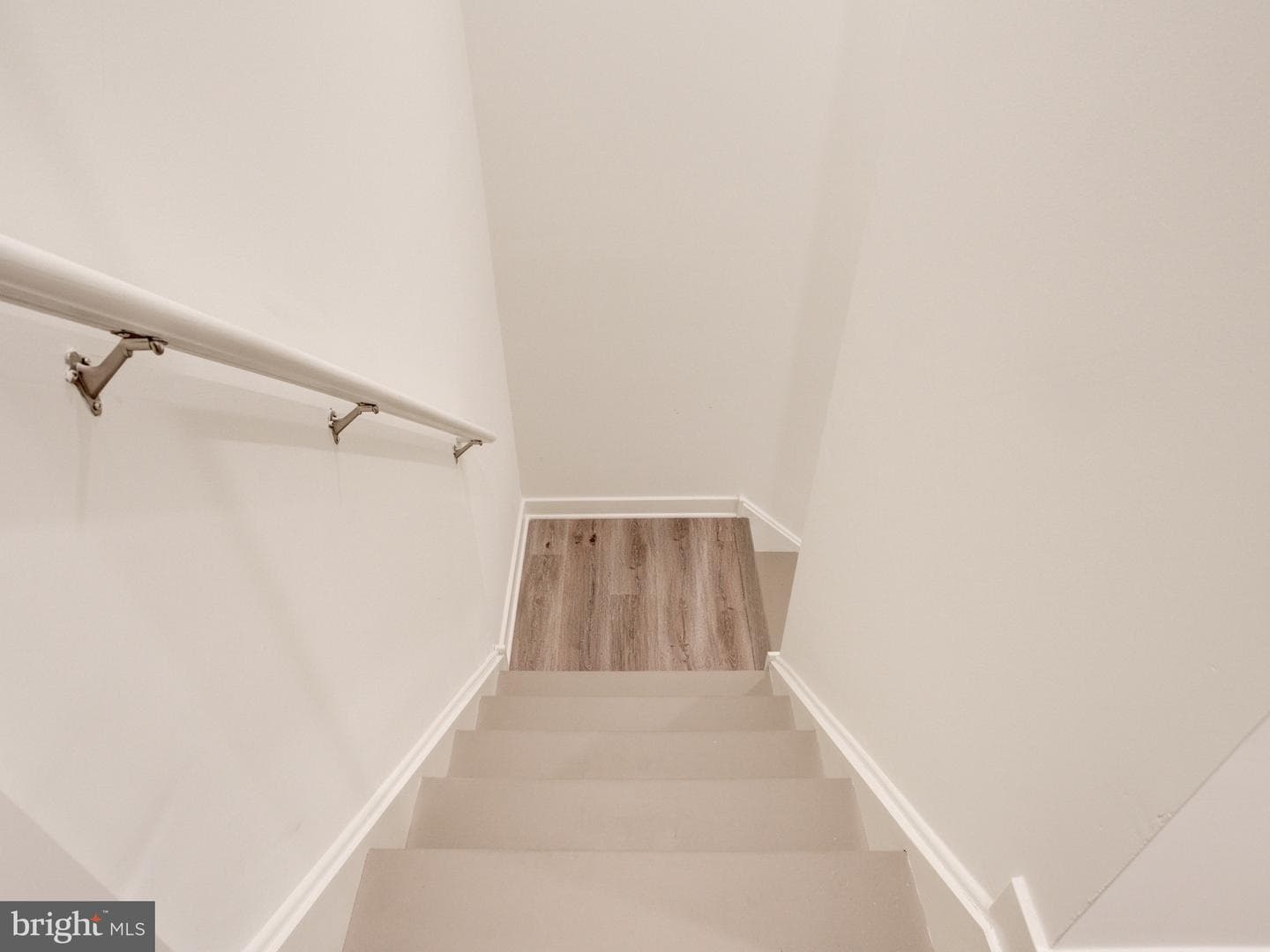 2855 Amber Street photo 9
