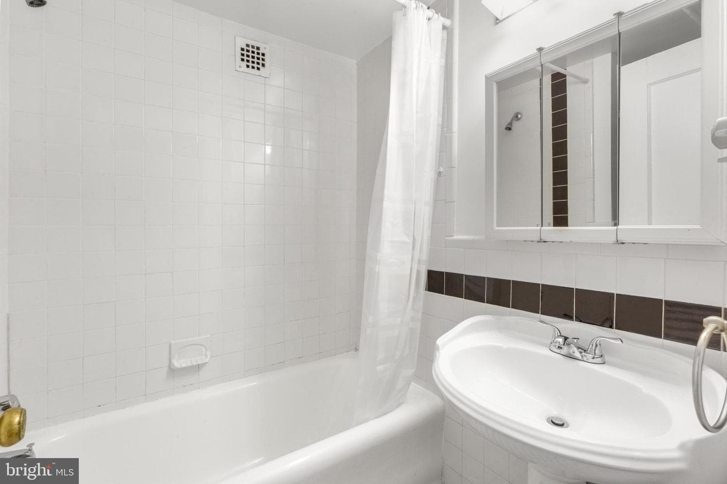 1324 Locust Street #329 photo 3