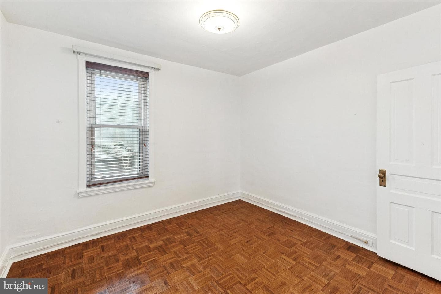 818 S Vogdes Street photo 15