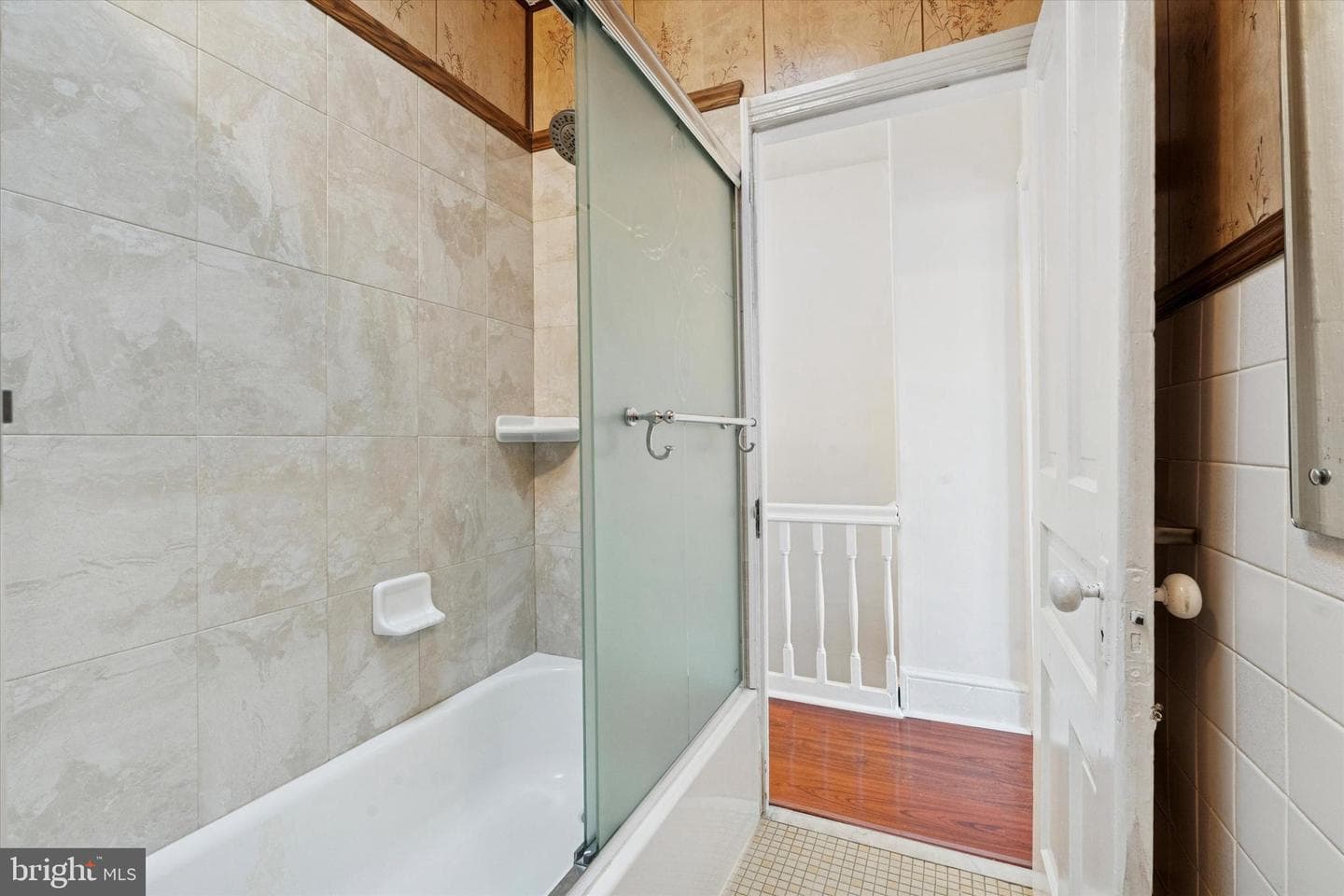 818 S Vogdes Street photo 23