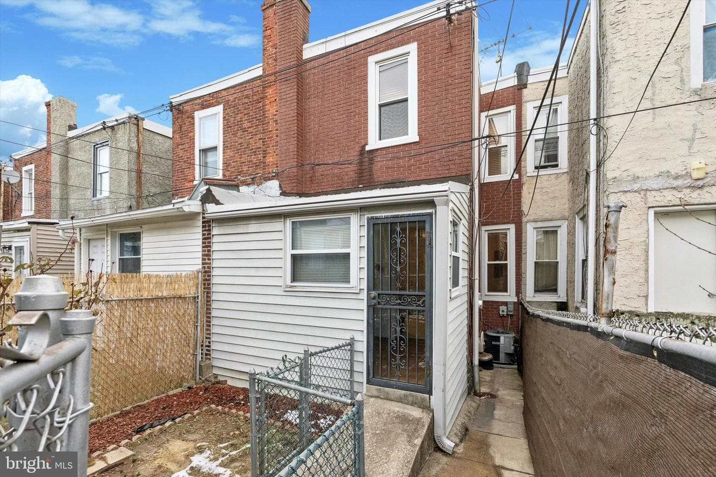818 S Vogdes Street photo 24