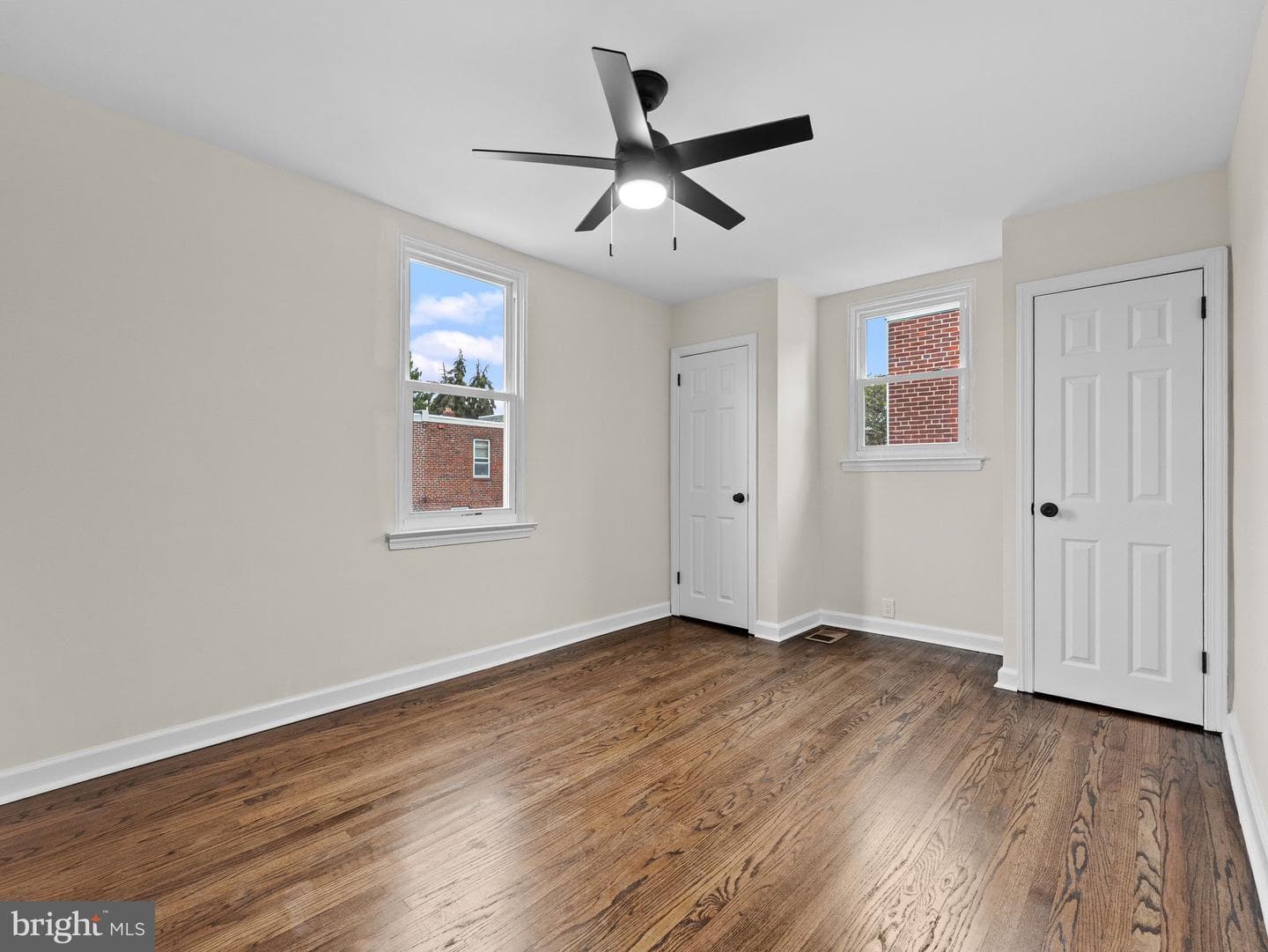 1007 E Dorset Street photo 20