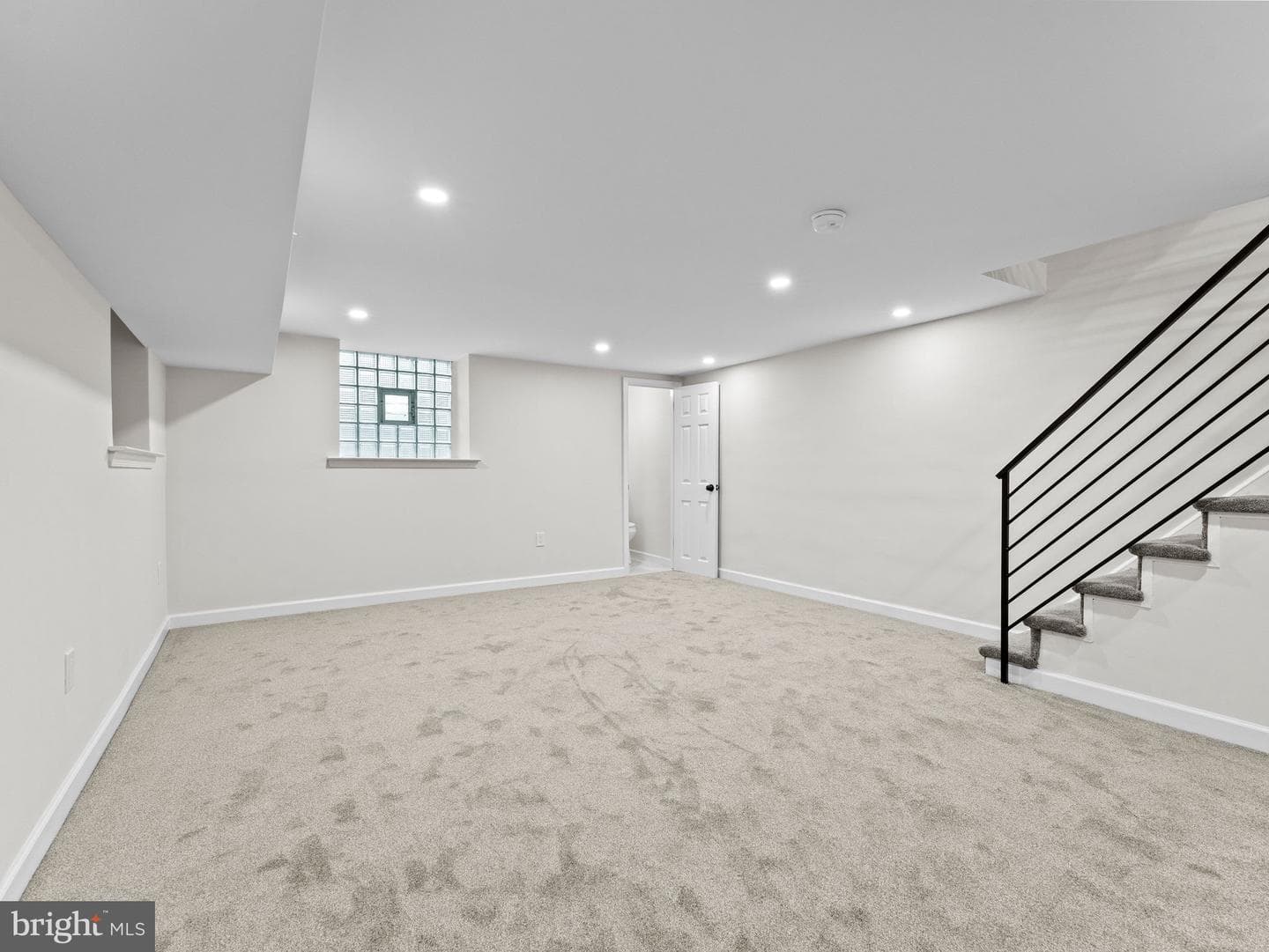 1007 E Dorset Street photo 28