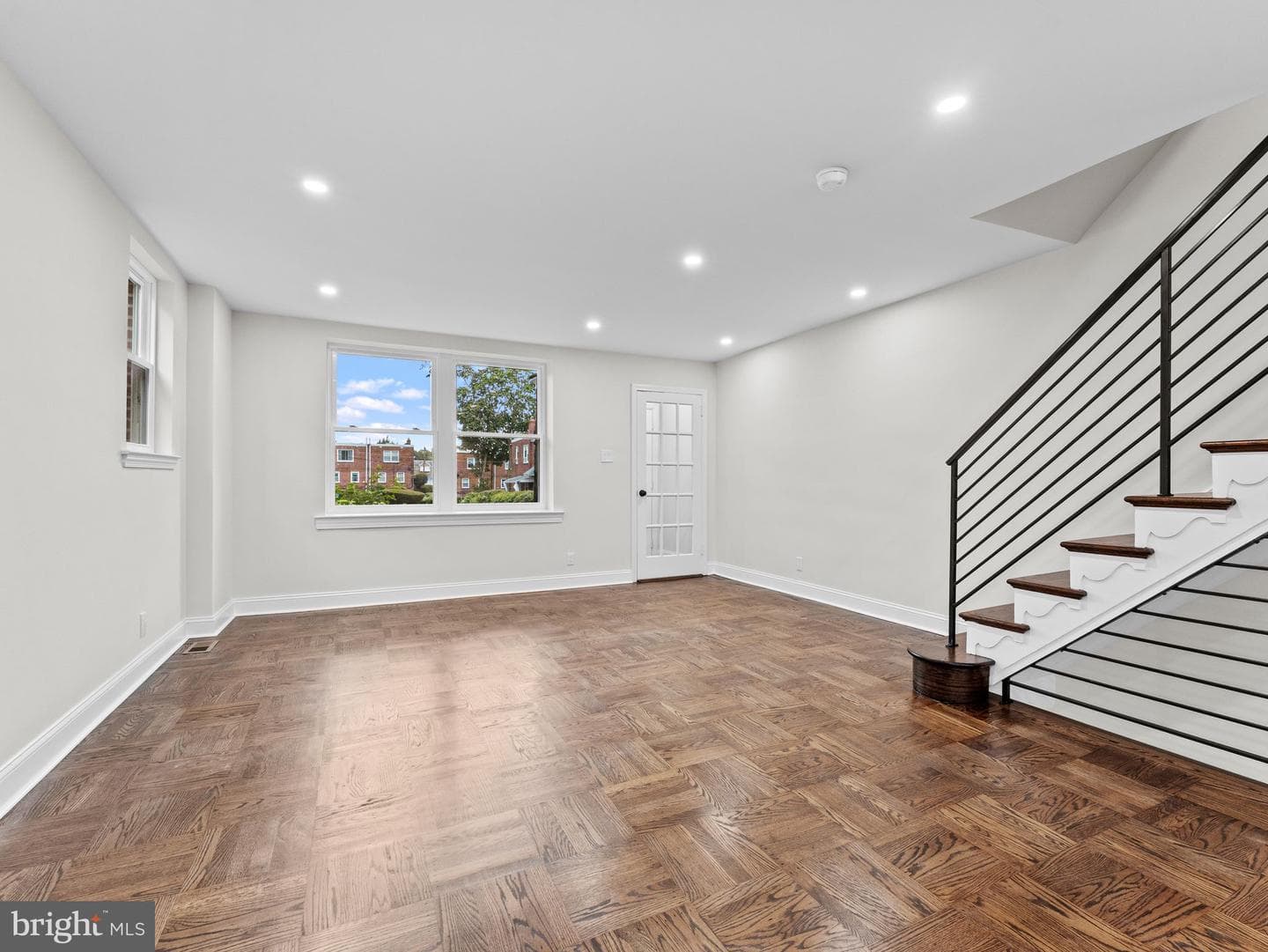 1007 E Dorset Street photo 9