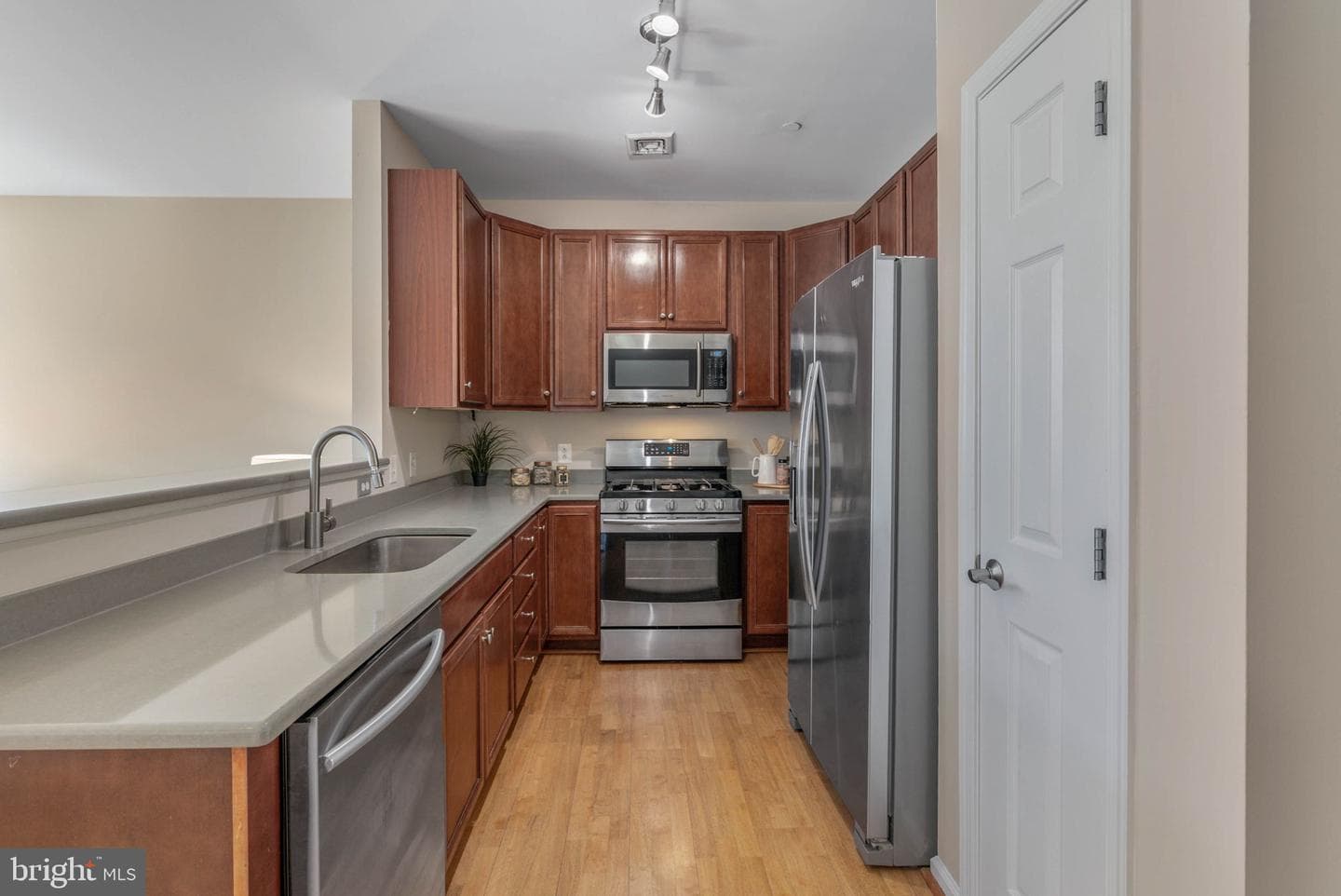 1302 N 31st Street #b photo 5