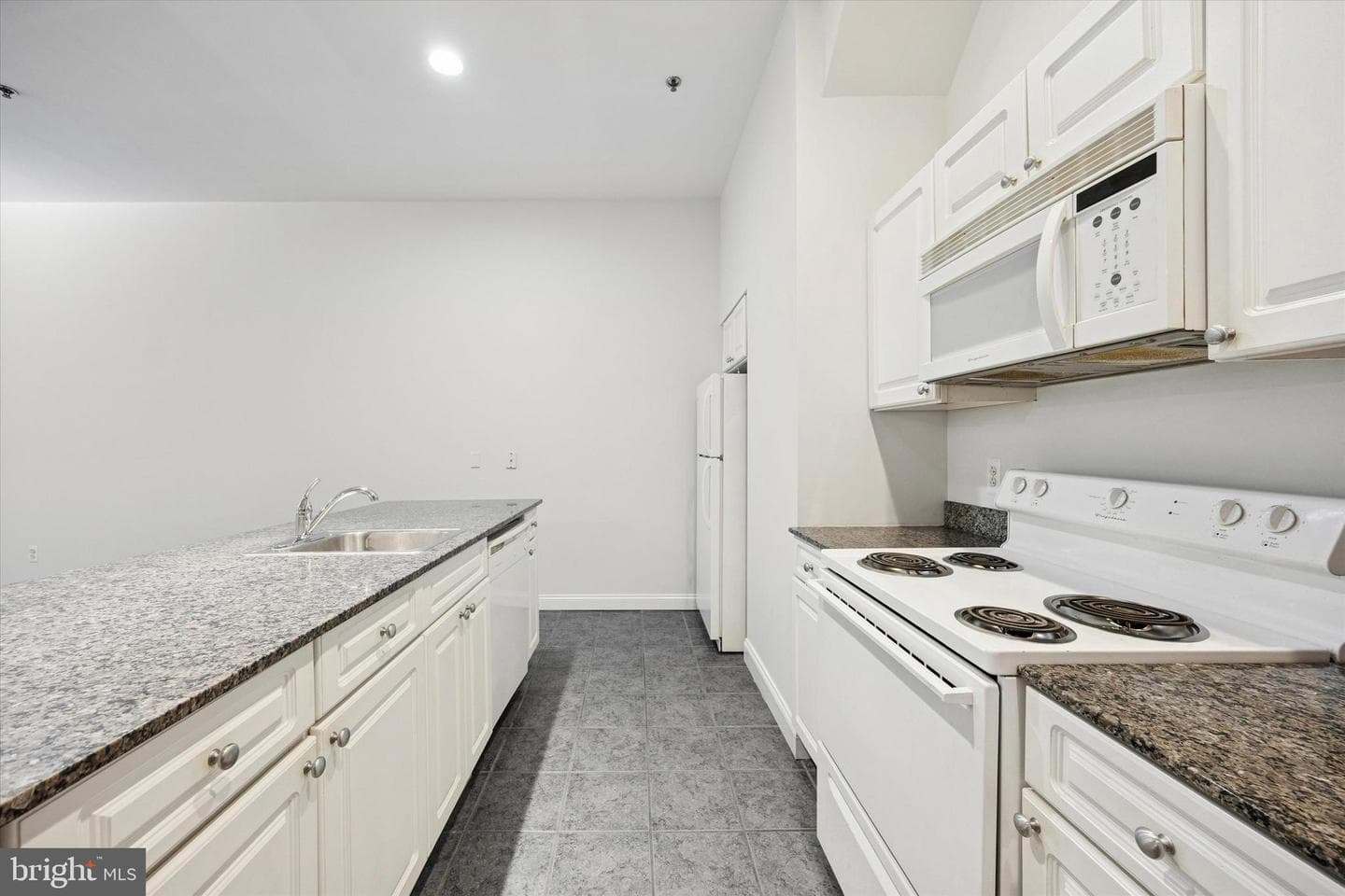 1001 Chestnut Street #205w photo 3