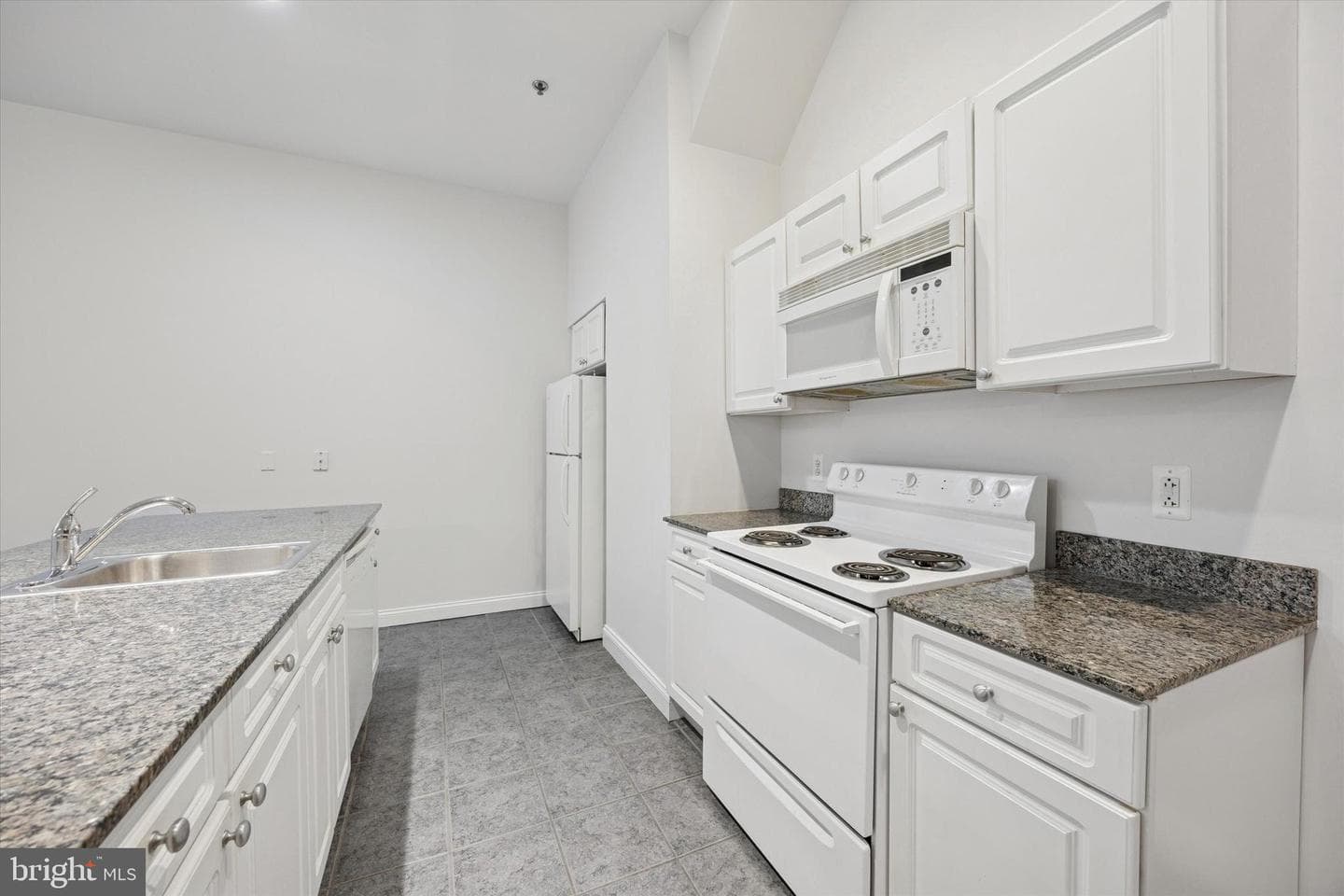 1001 Chestnut Street #205w photo 4