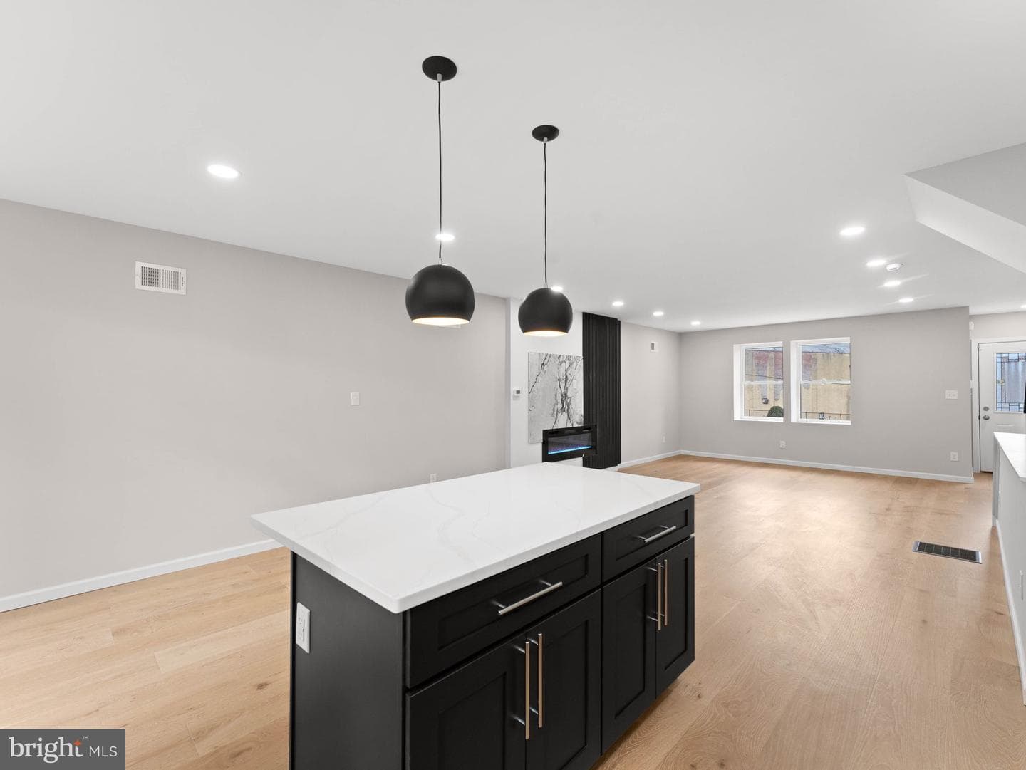 7246 Forrest Avenue photo 10