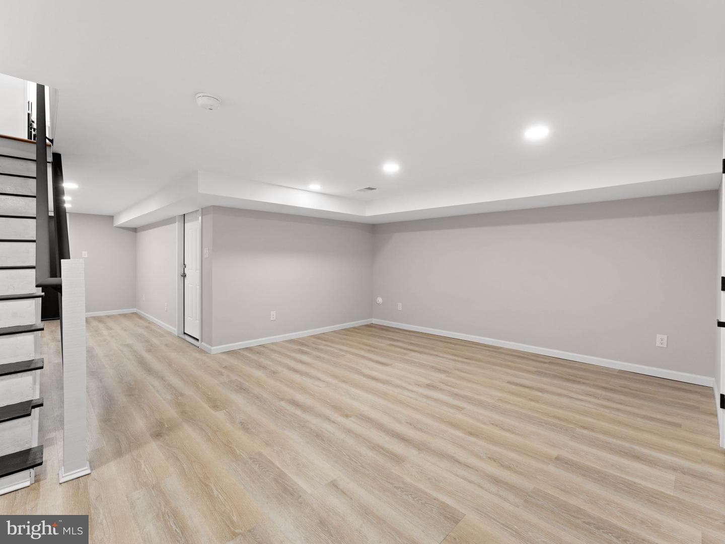 7246 Forrest Avenue photo 28