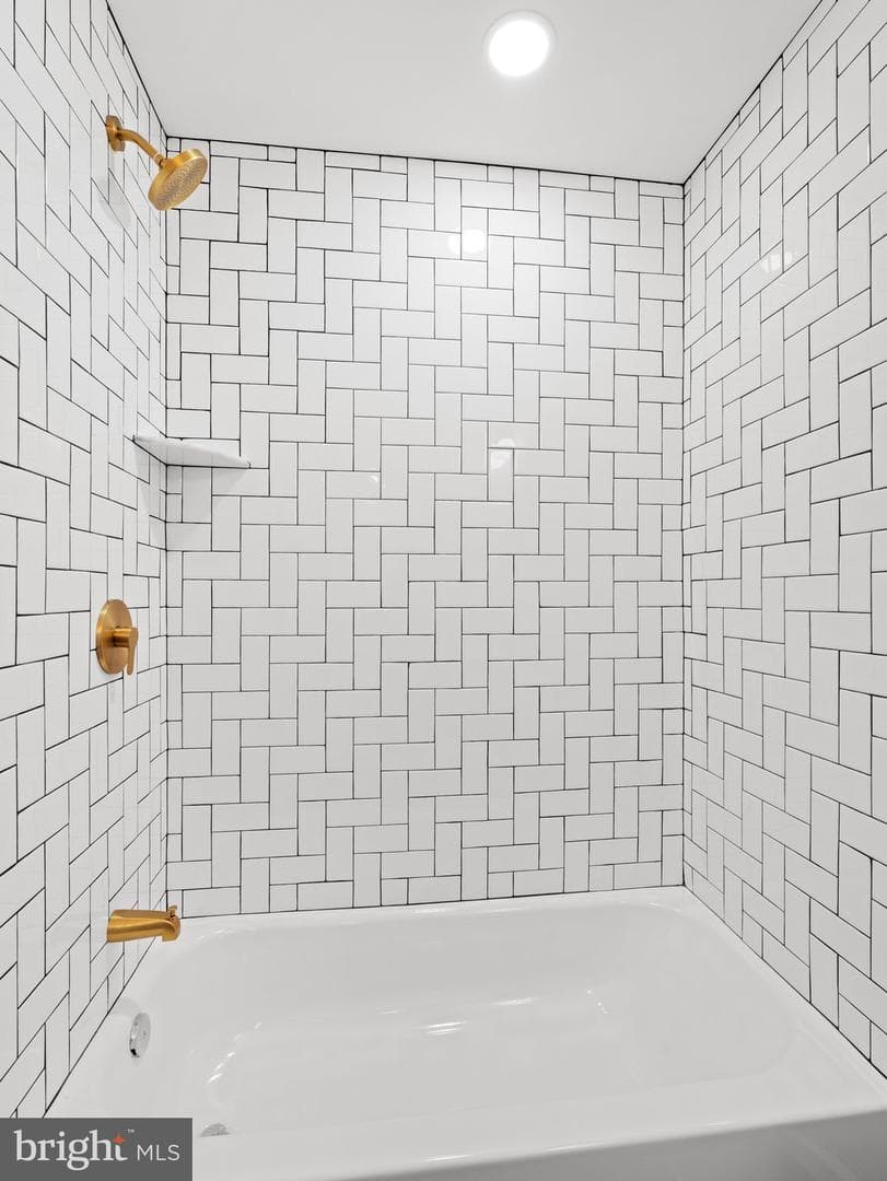 7246 Forrest Avenue photo 40