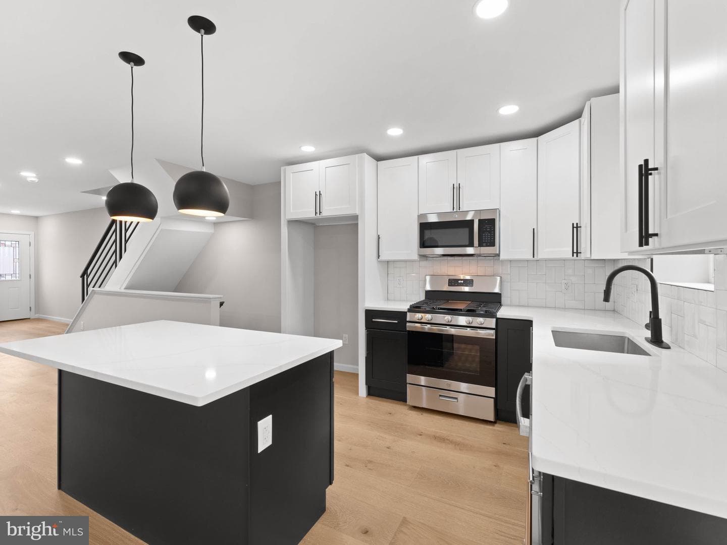 7246 Forrest Avenue photo 9