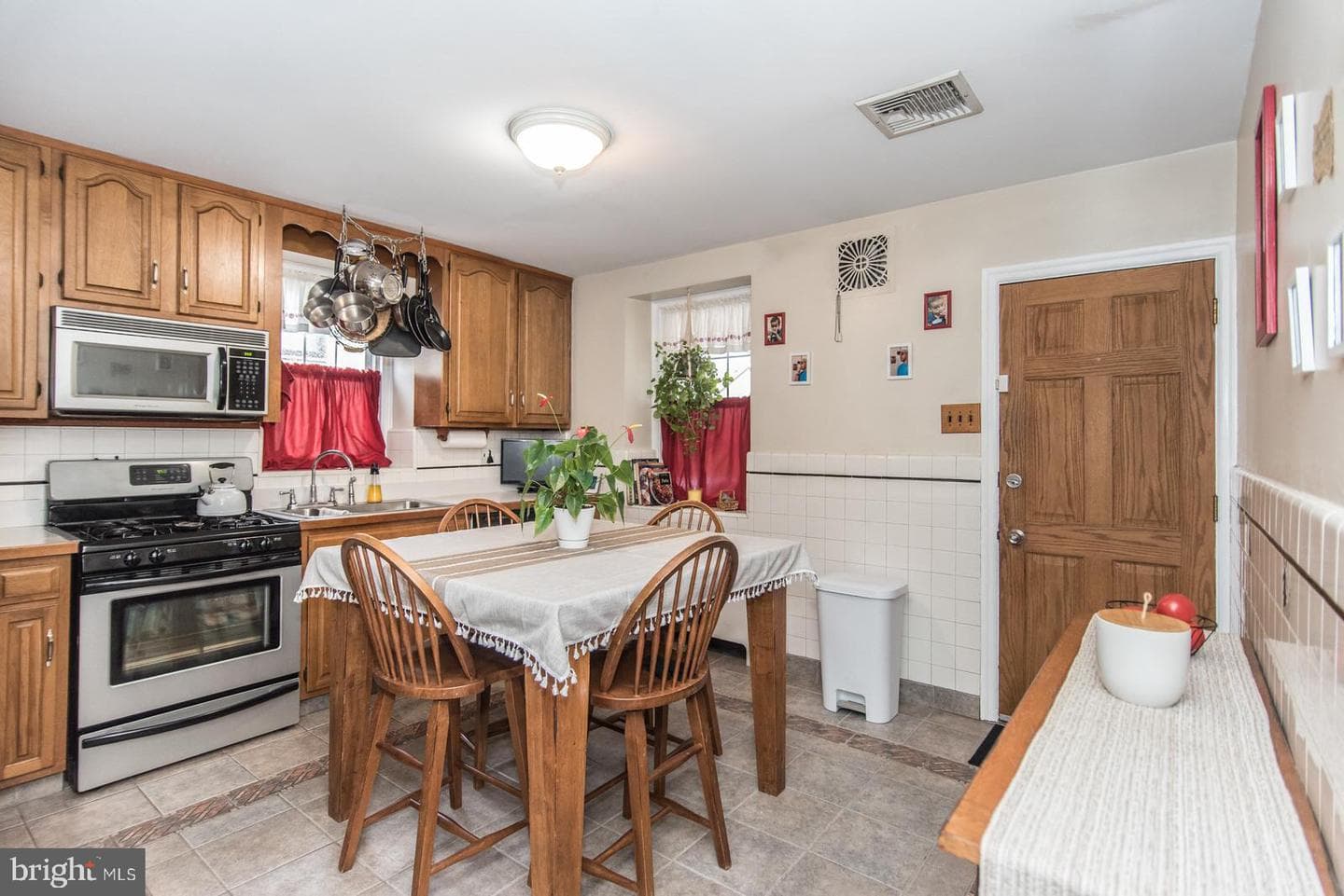 4607 Aubrey Avenue photo 11