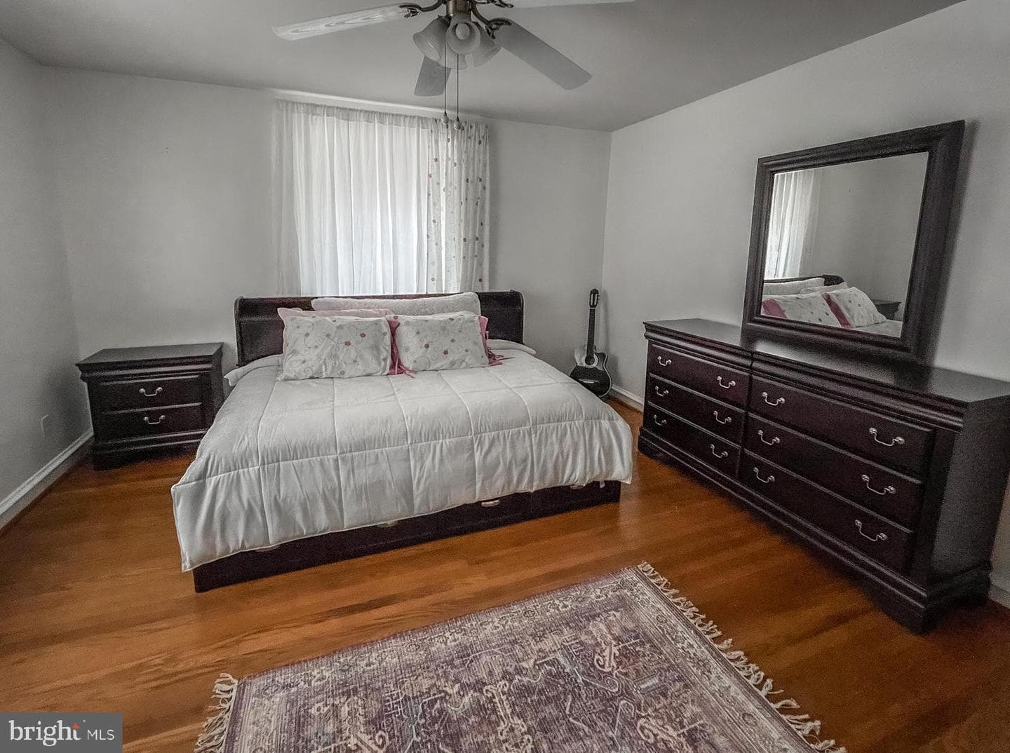 4607 Aubrey Avenue photo 24