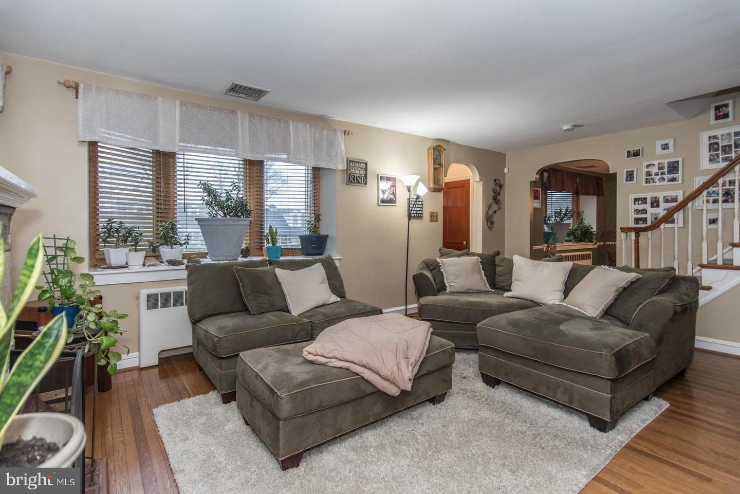 4607 Aubrey Avenue photo 3