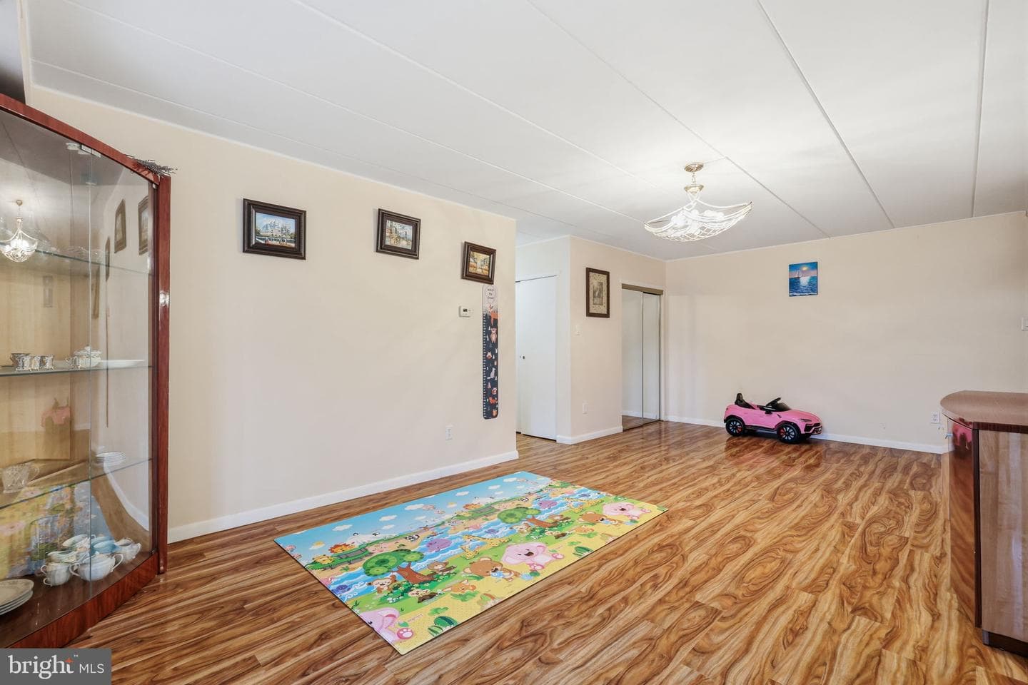 8910 Krewstown Road #118 photo 3