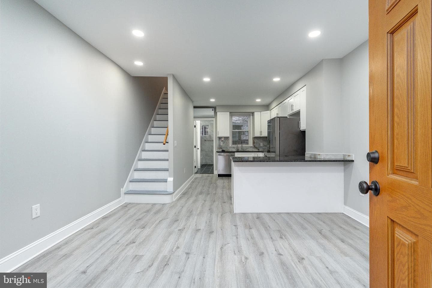 5208 Glenloch Street, Philadelphia