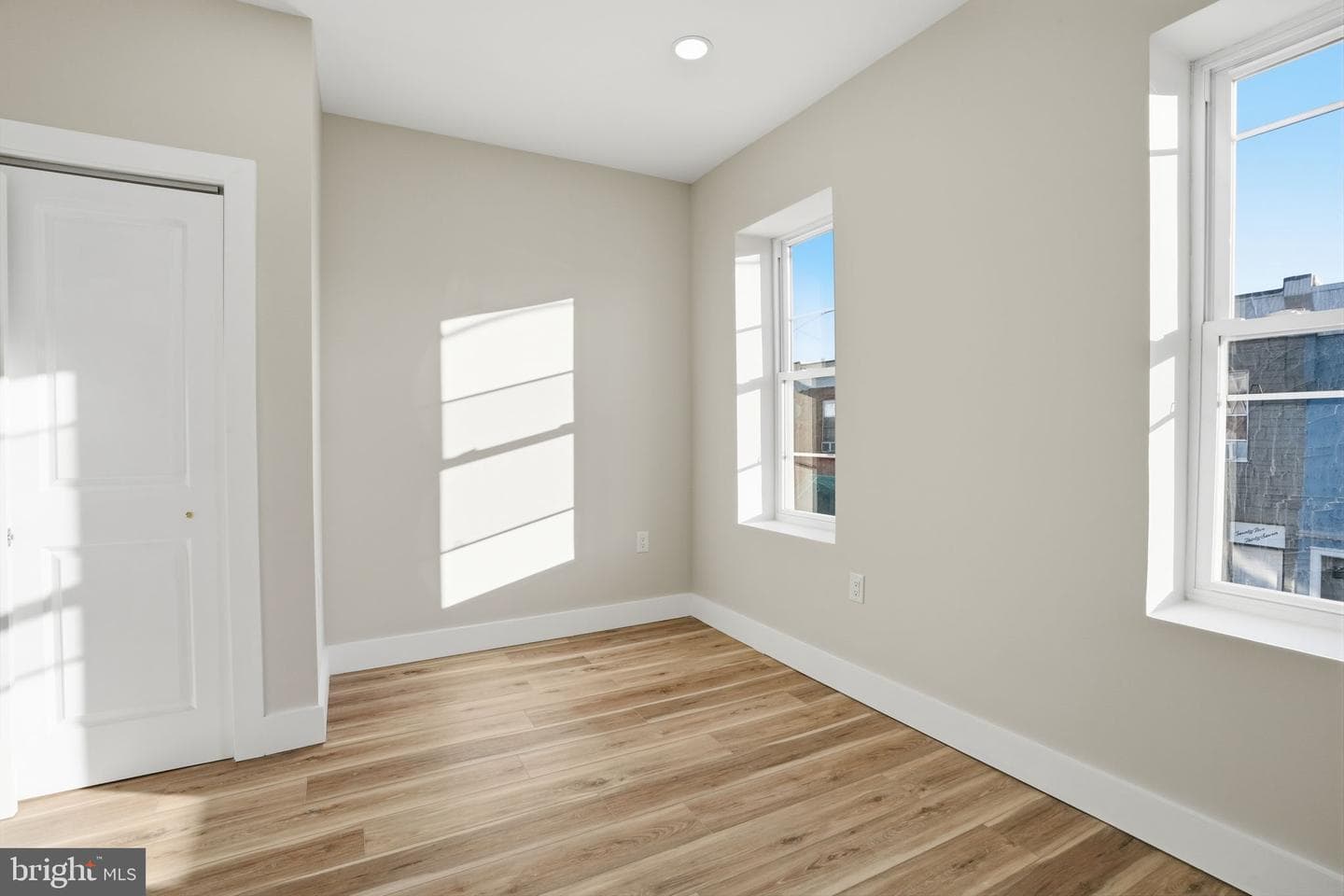 2538 S Sheridan Street photo 20