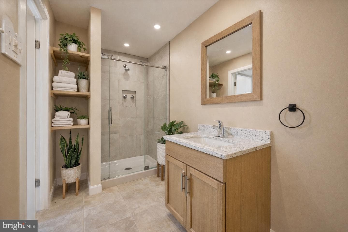 5124 Newhall Street photo 18