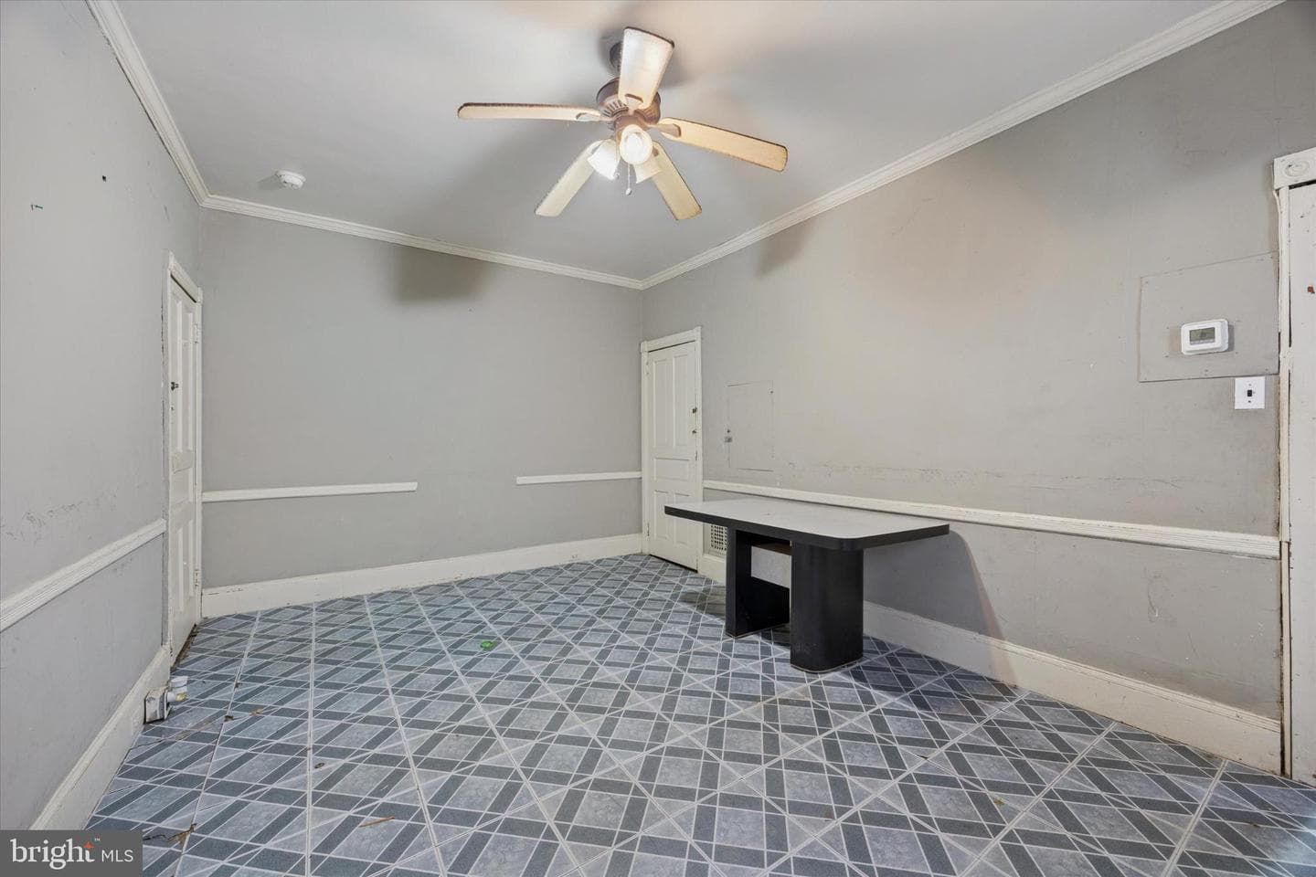 5124 Newhall Street photo 9