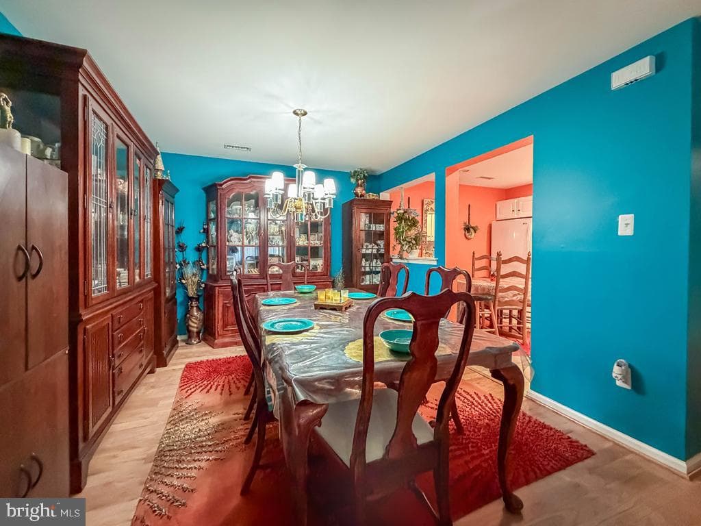 72203 Delaire Landing Road #203 photo 11
