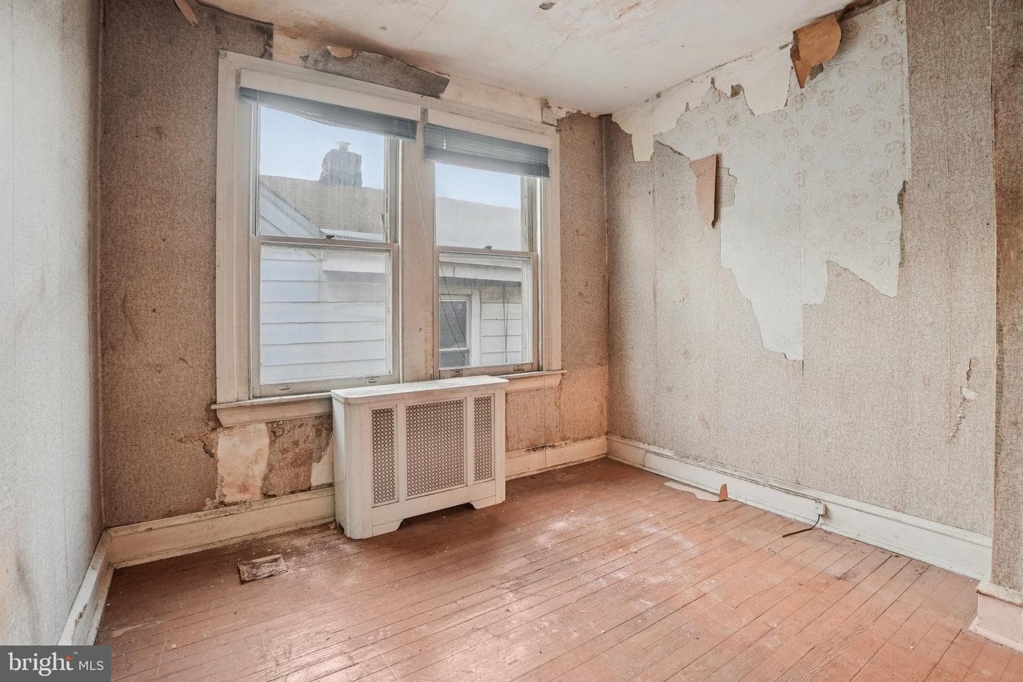5322 James Street photo 23