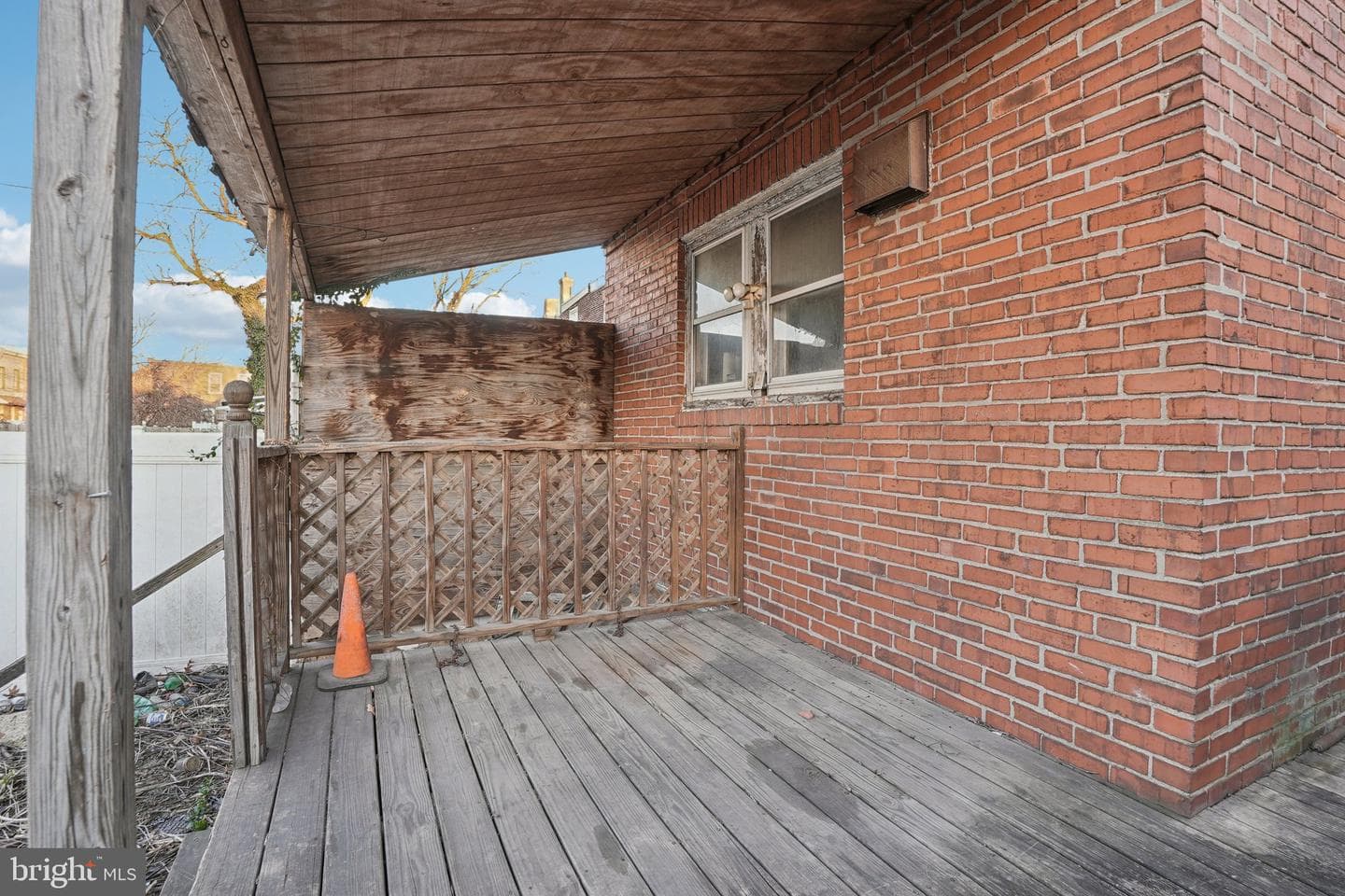 5322 James Street photo 31