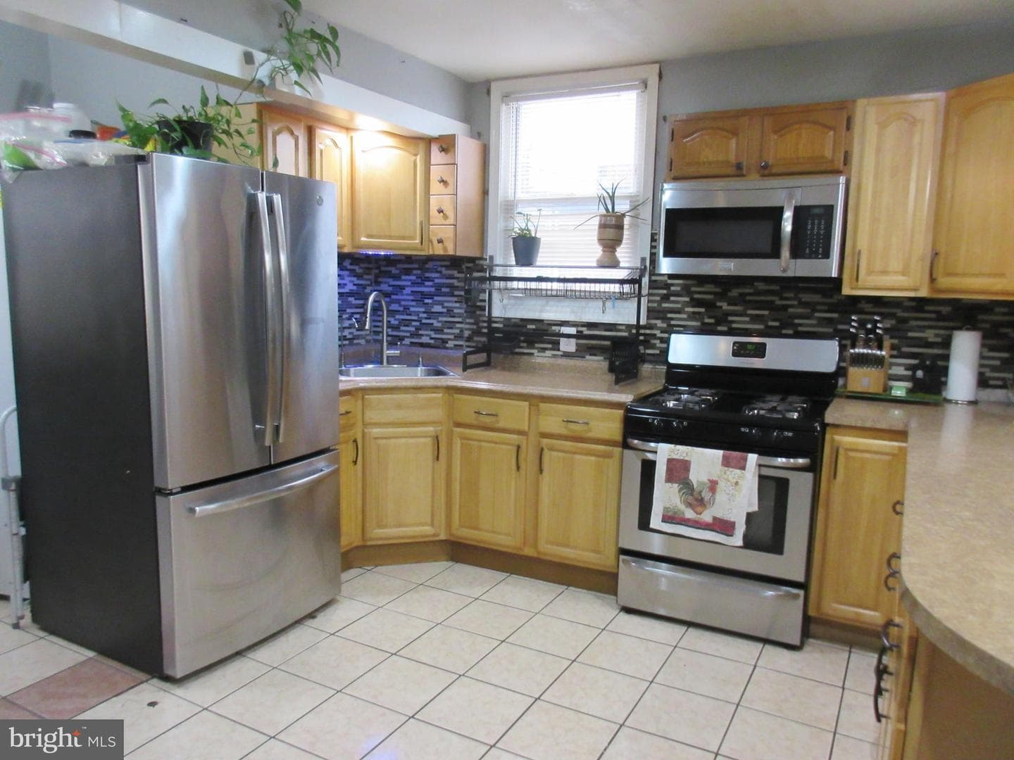 4050 Neilson Street photo 14