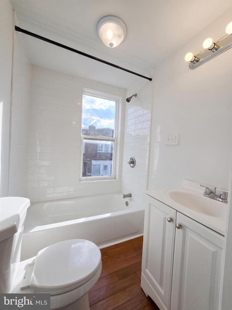 2079 Anchor Street photo 6