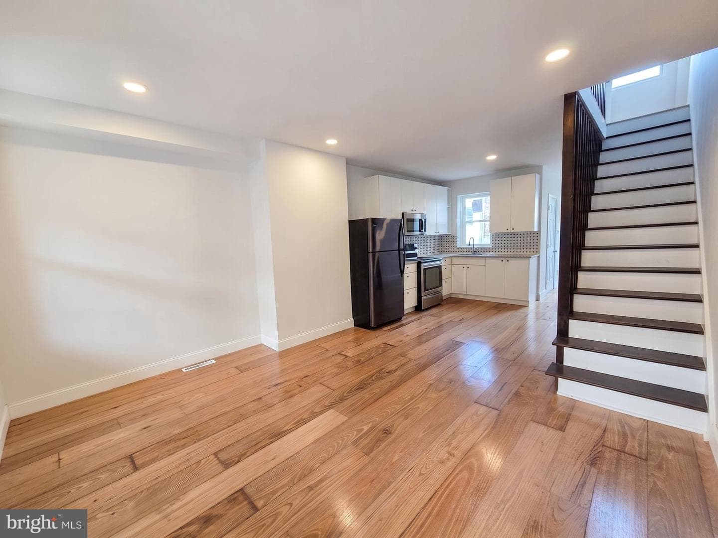 2079 Anchor Street photo 9
