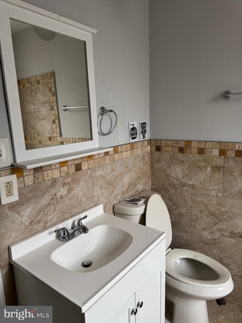 2624 N Howard Street photo 12
