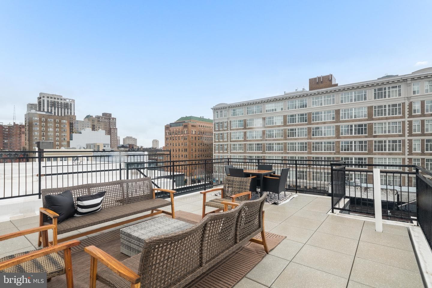 2324 Sansom Street photo 70