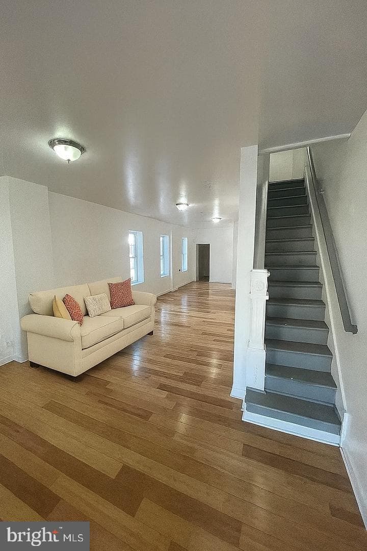 5835 Arch Street photo 15
