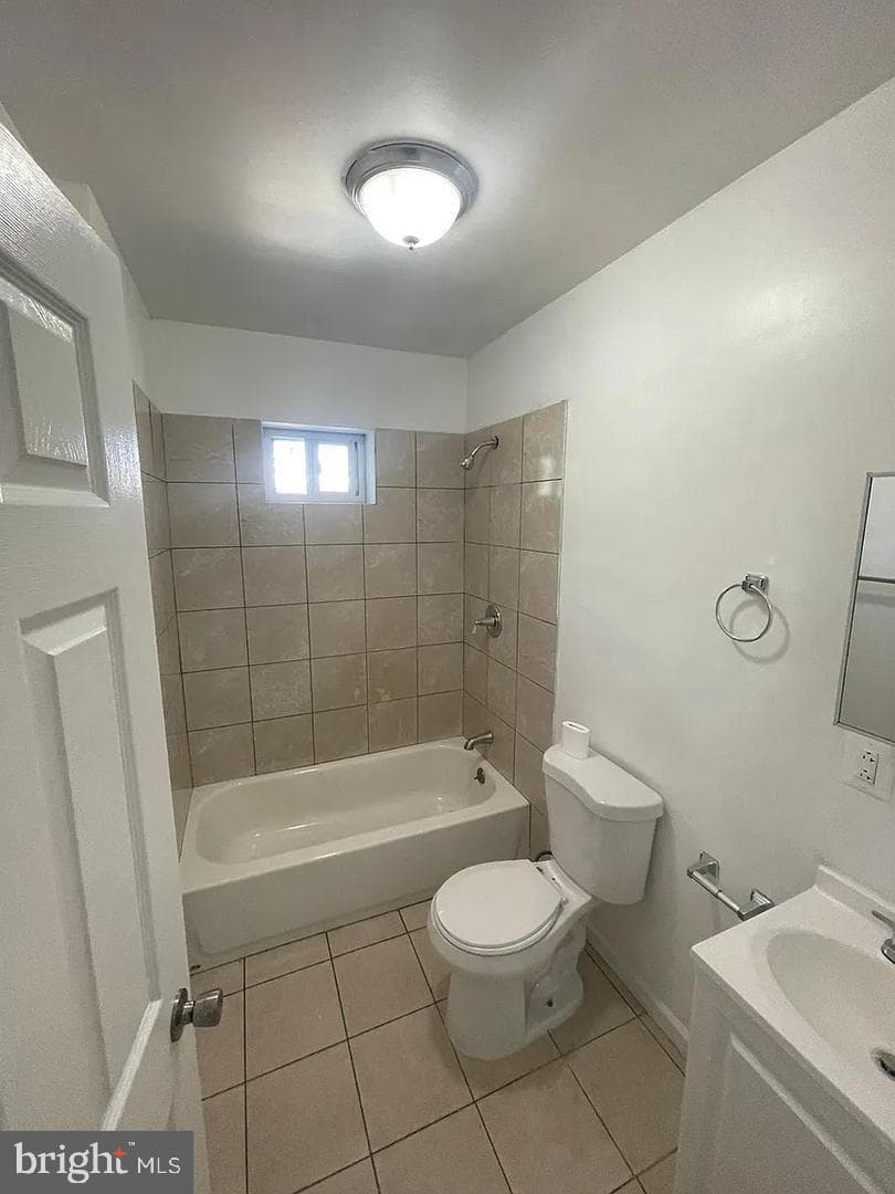 5835 Arch Street photo 17