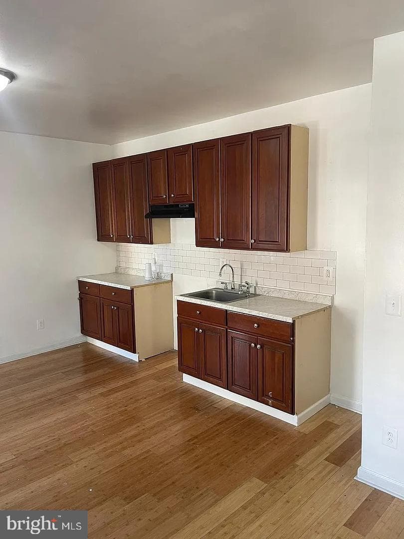 5835 Arch Street, Philadelphia