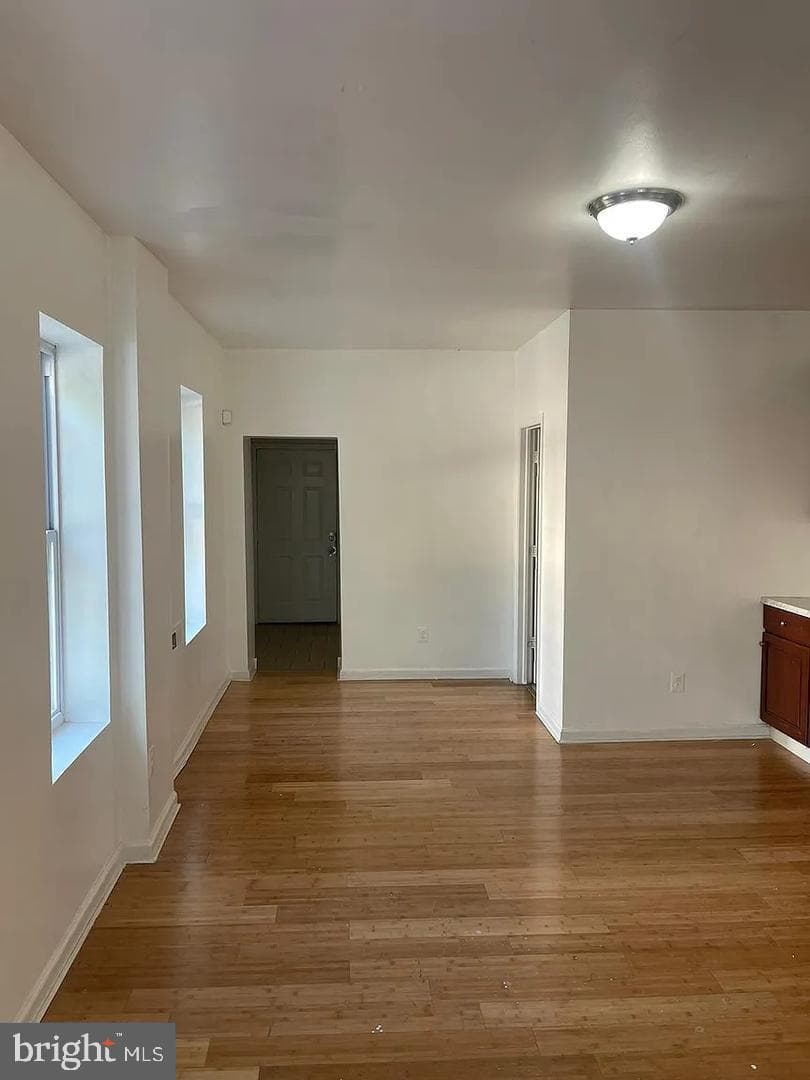 5835 Arch Street photo 4