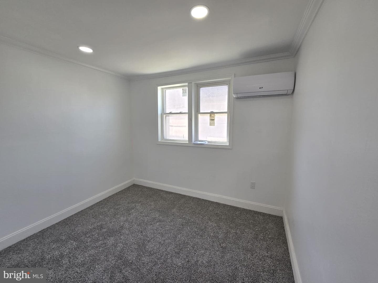 6824 Rodney Street photo 22