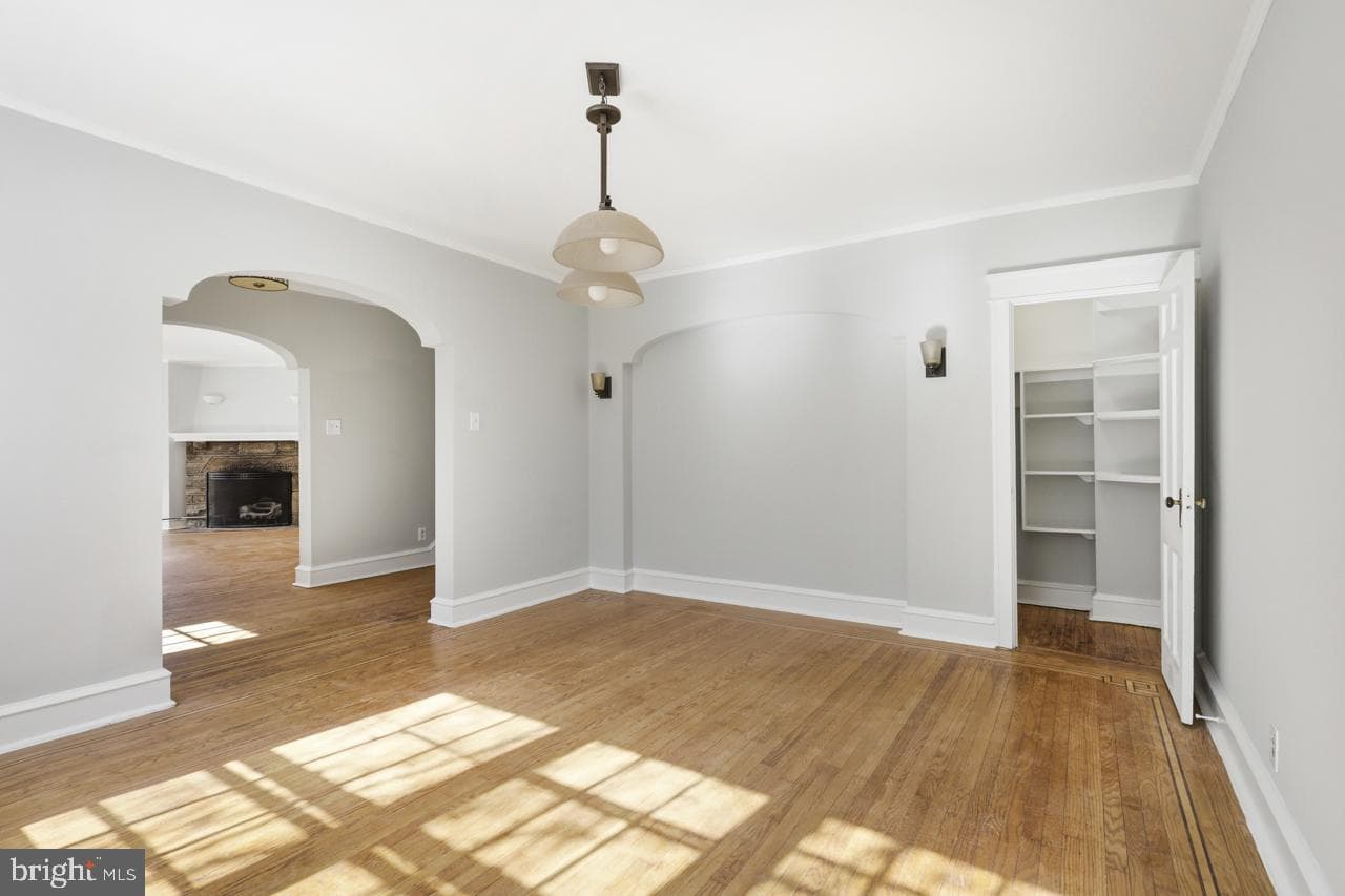 436 E Durham Street photo 10
