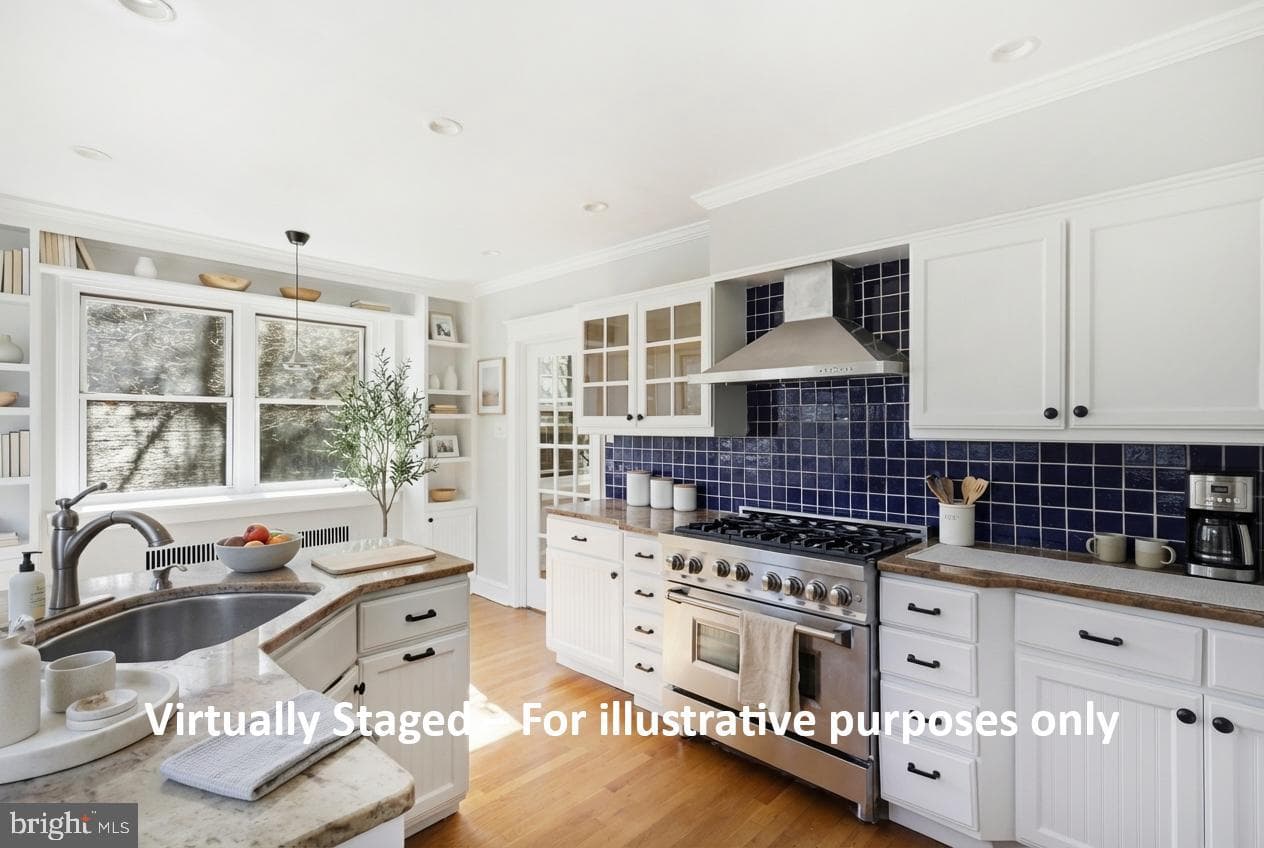 436 E Durham Street photo 11