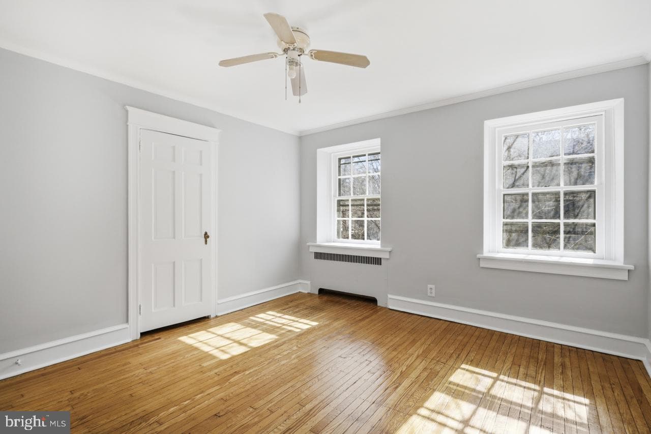436 E Durham Street photo 26