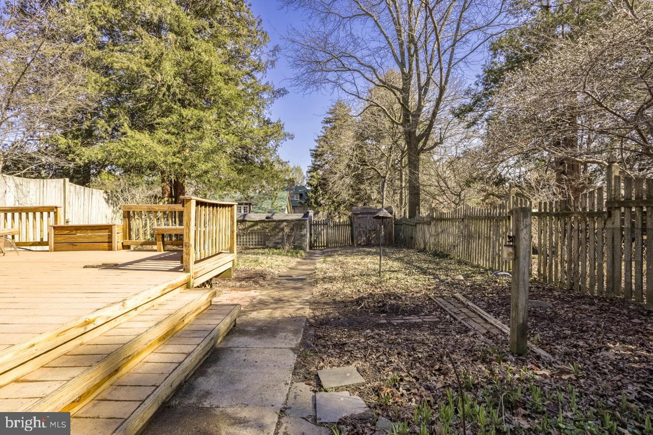 436 E Durham Street photo 47