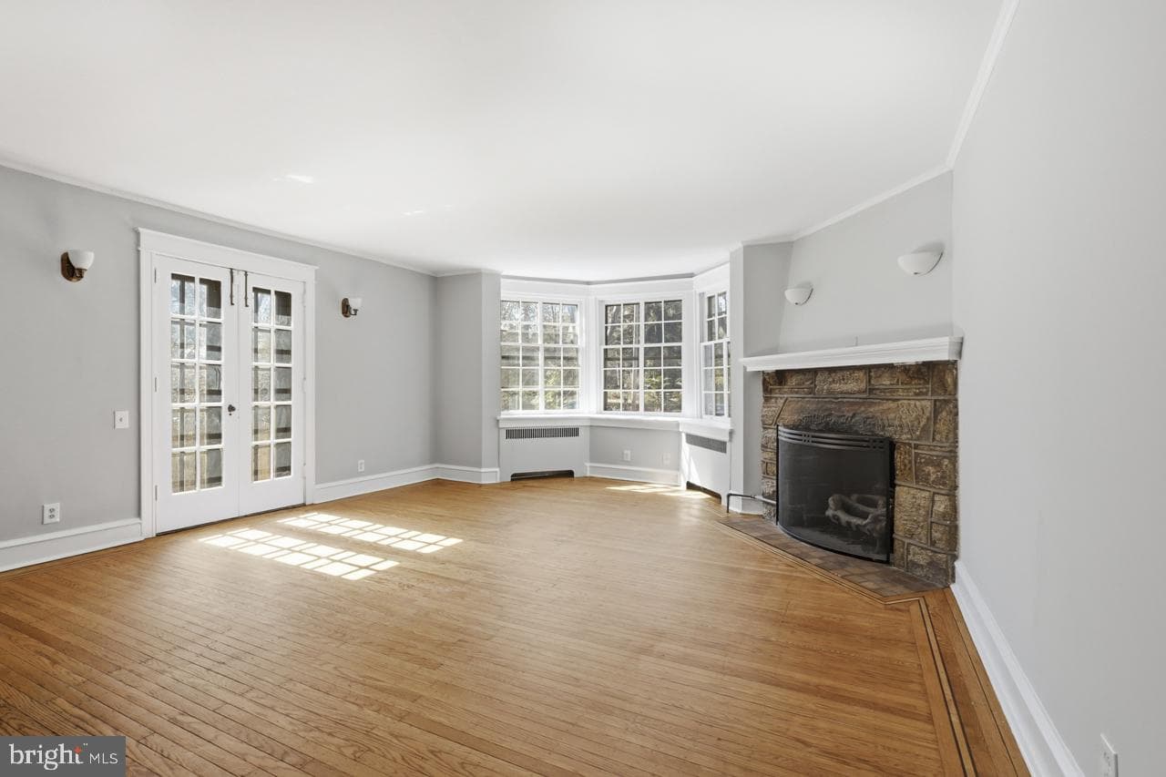 436 E Durham Street photo 5