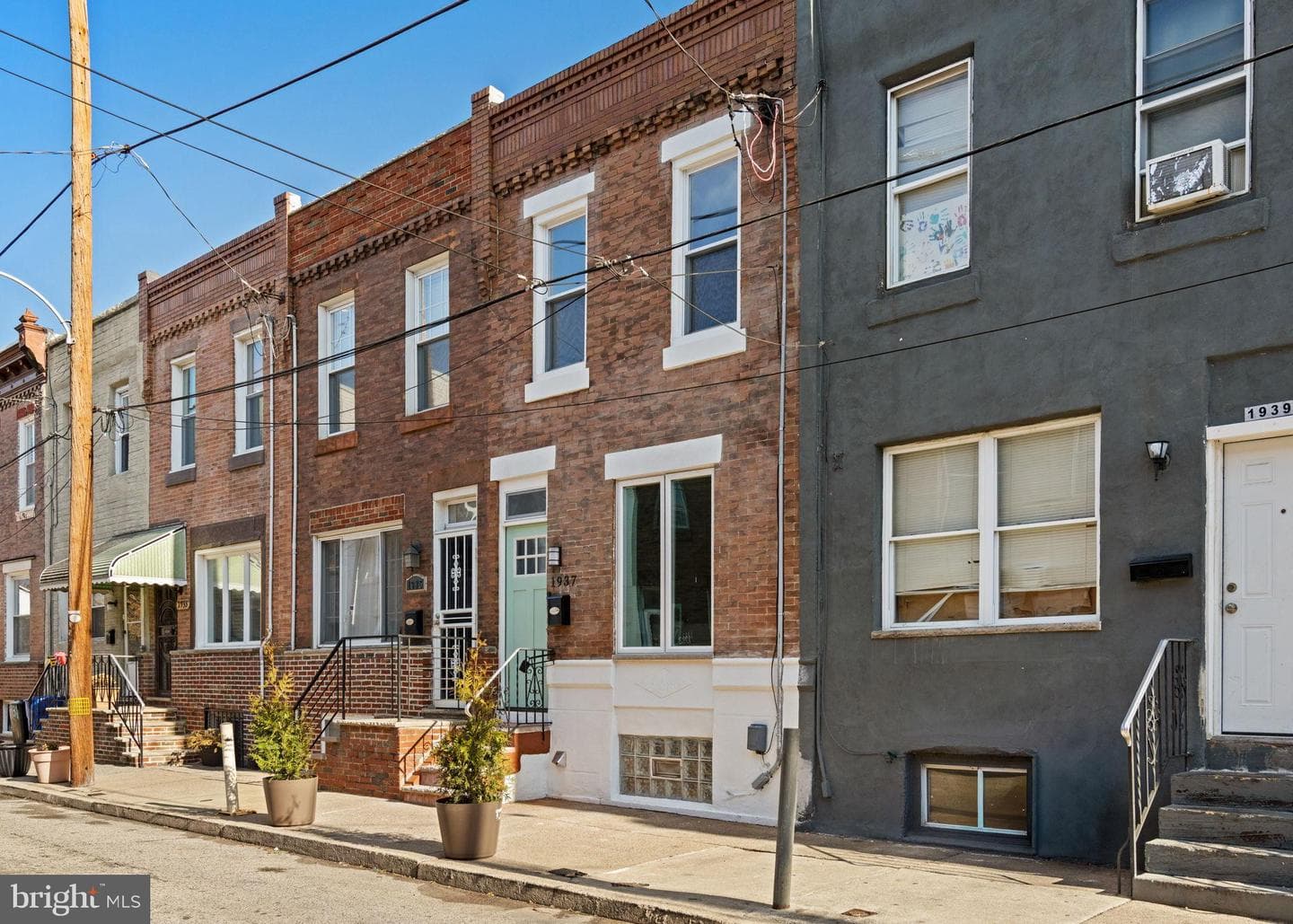 1937 S Lambert Street photo 30
