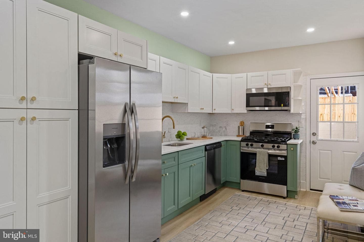1937 S Lambert Street photo 8